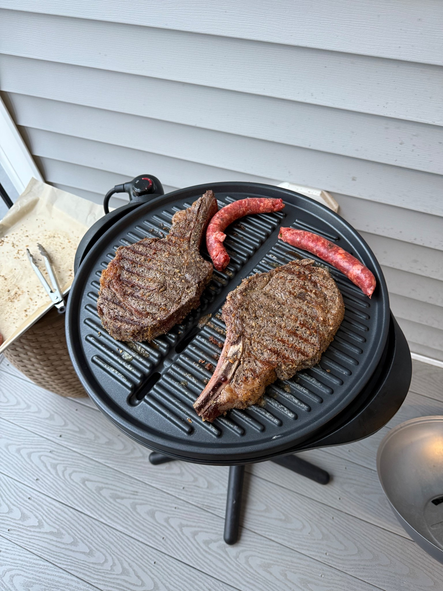 The best renter friendly grill!! 🥩🥩 Linked something similar to the one i use! 

#LTKSeasonal #LTKFindsUnder100 #LTKHome