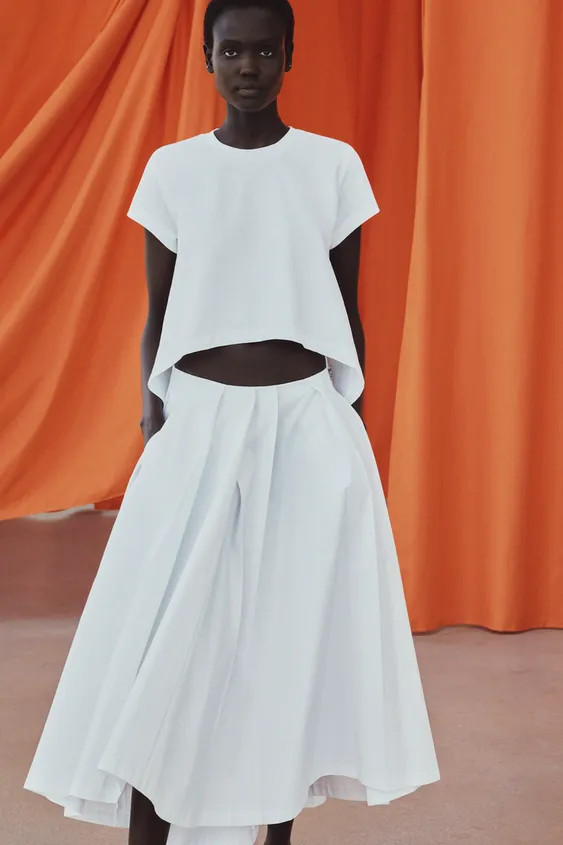 ASYMMETRIC SHORT SLEEVE T-SHIRT | Zara US