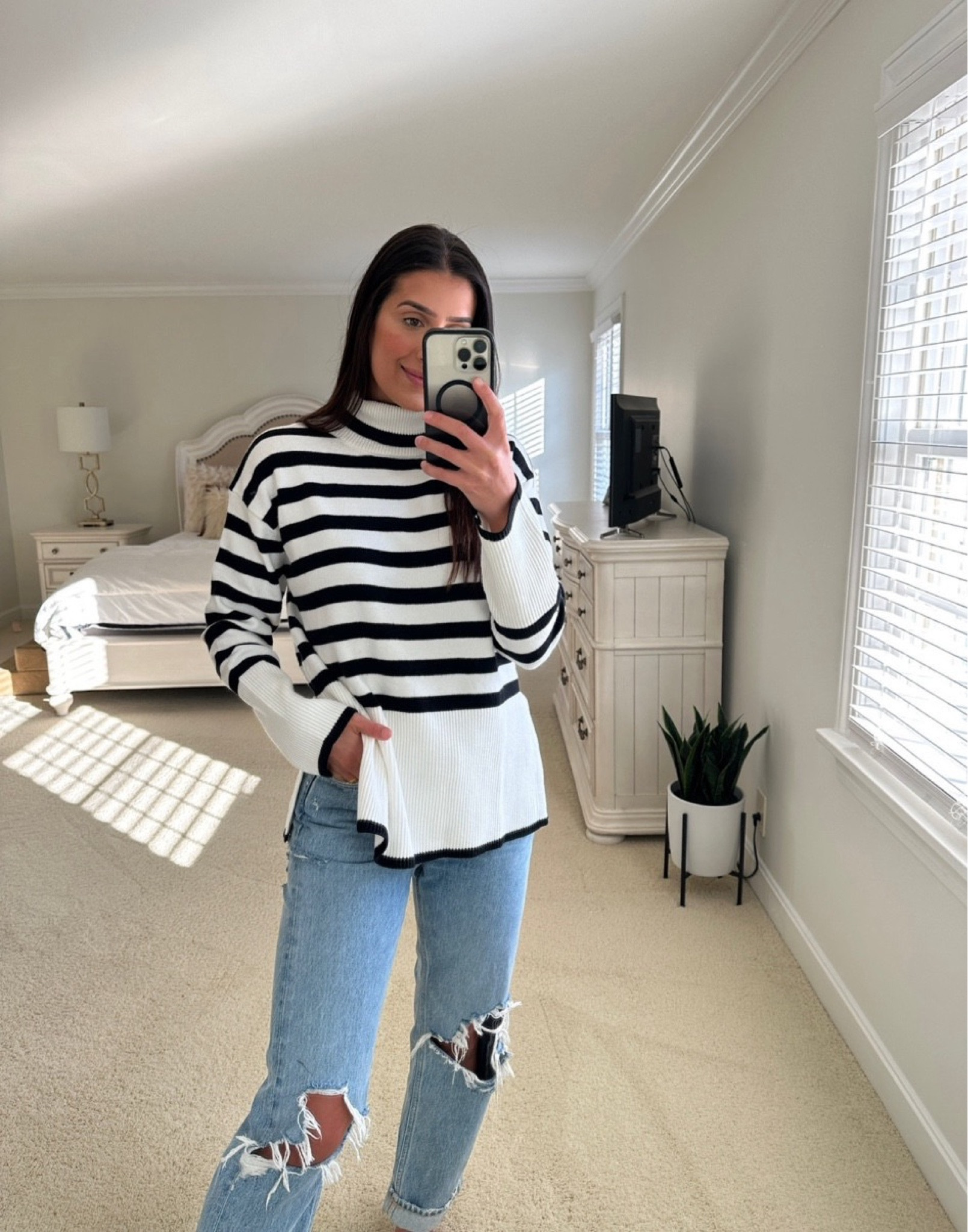 Timeless winter outfit idea!

Striped sweater - Amazon outfit - turtleneck sweater - winter outfit idea 

#LTKSeasonal #LTKstyletip
