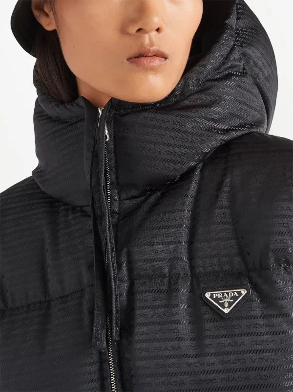 Prada Re-Nylon Sportjacke Mit Kapuze - Farfetch | Farfetch Global