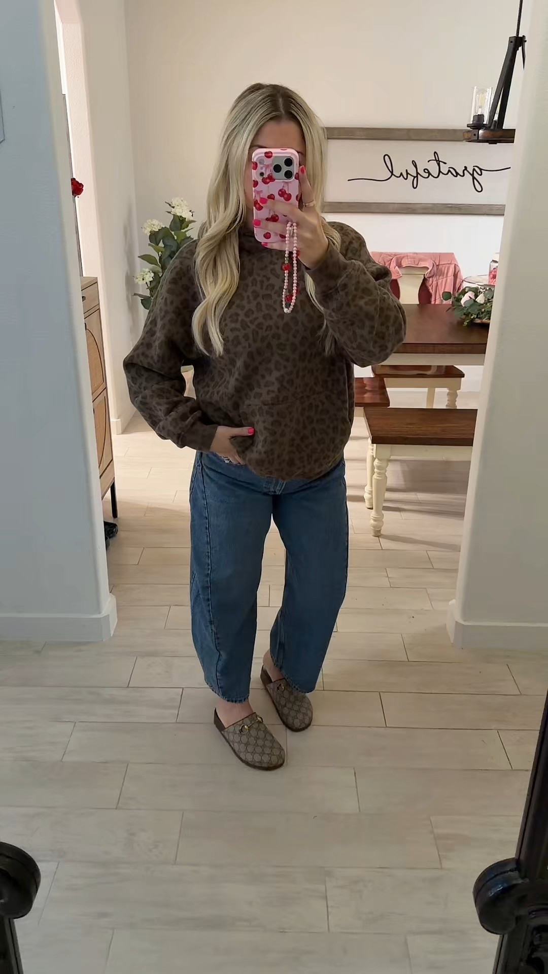 Outfit on sale
Leopard hoodie small
Barrel jeans 27
Gucci clogs tts

#LTKootd #LTKSaleAlert