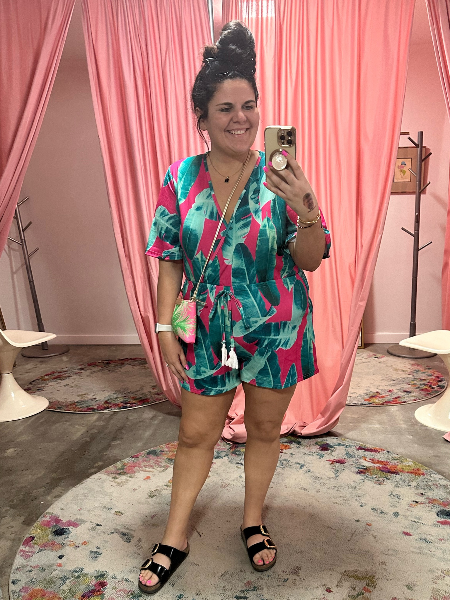 Nothing like another floral romper for our Saturday in Palm Springs for lunch + some vintage shopping 🌴

#LTKPlusSize #LTKMidsize #LTKStyleTip