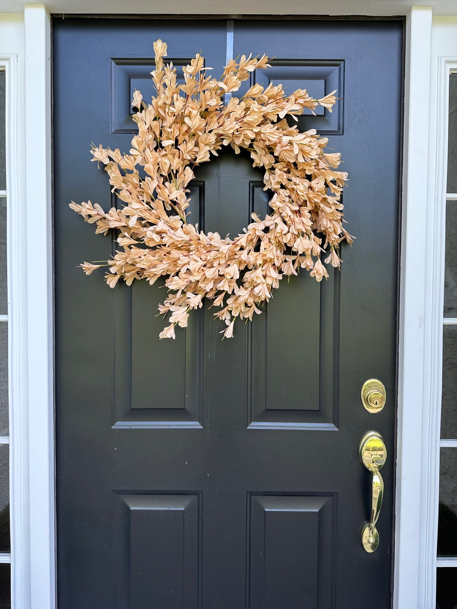 Beautiful neutral fall wreath!  Large wreath for front door (26 inches). Natural color coordinates easily with other fall accessories and looks great against a black front door!

#LTKHome #LTKSeasonal