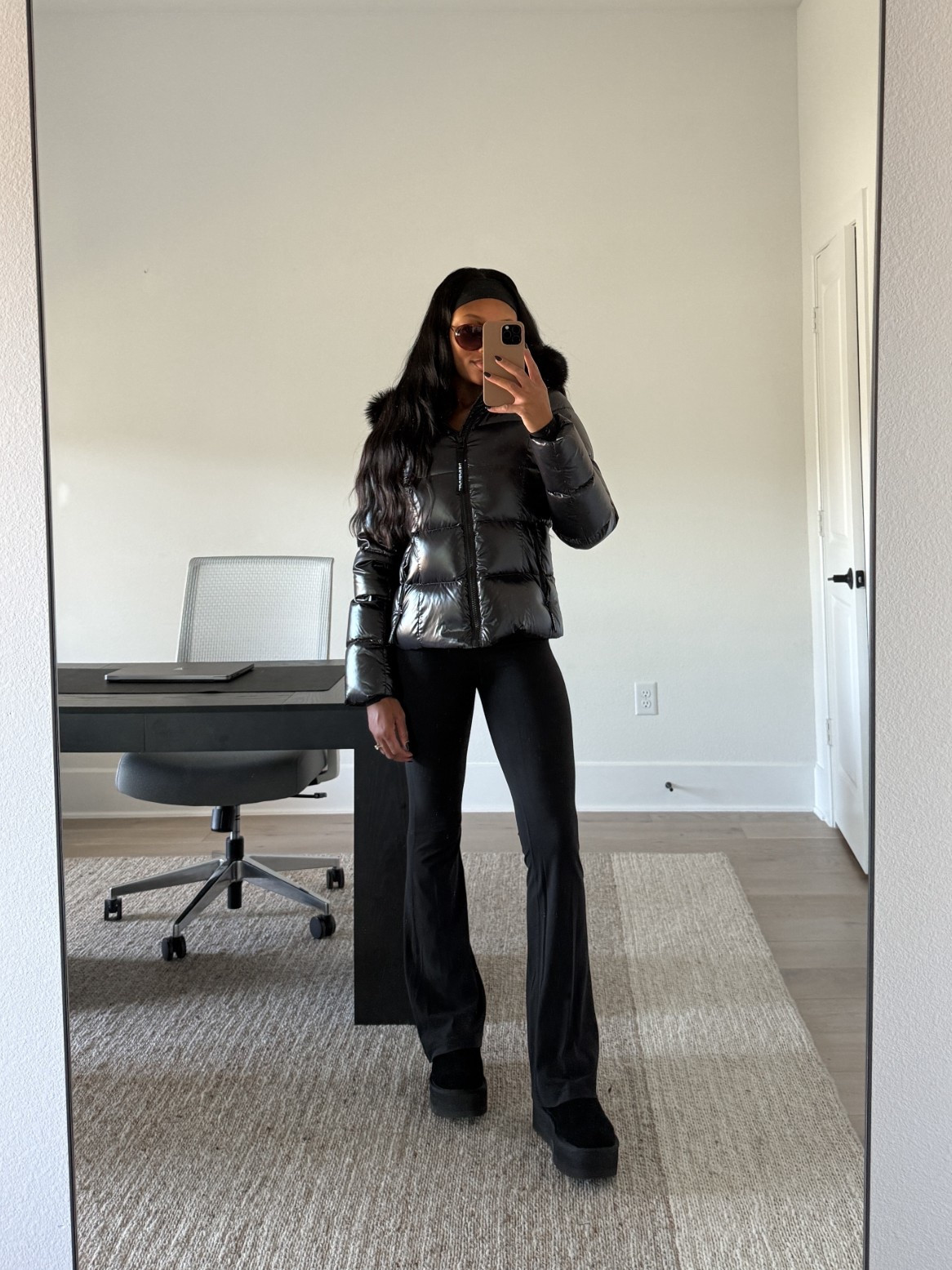 Aritzia Supersnug Puff (size small)

#LTKHoliday #LTKShoeCrush #LTKTravel