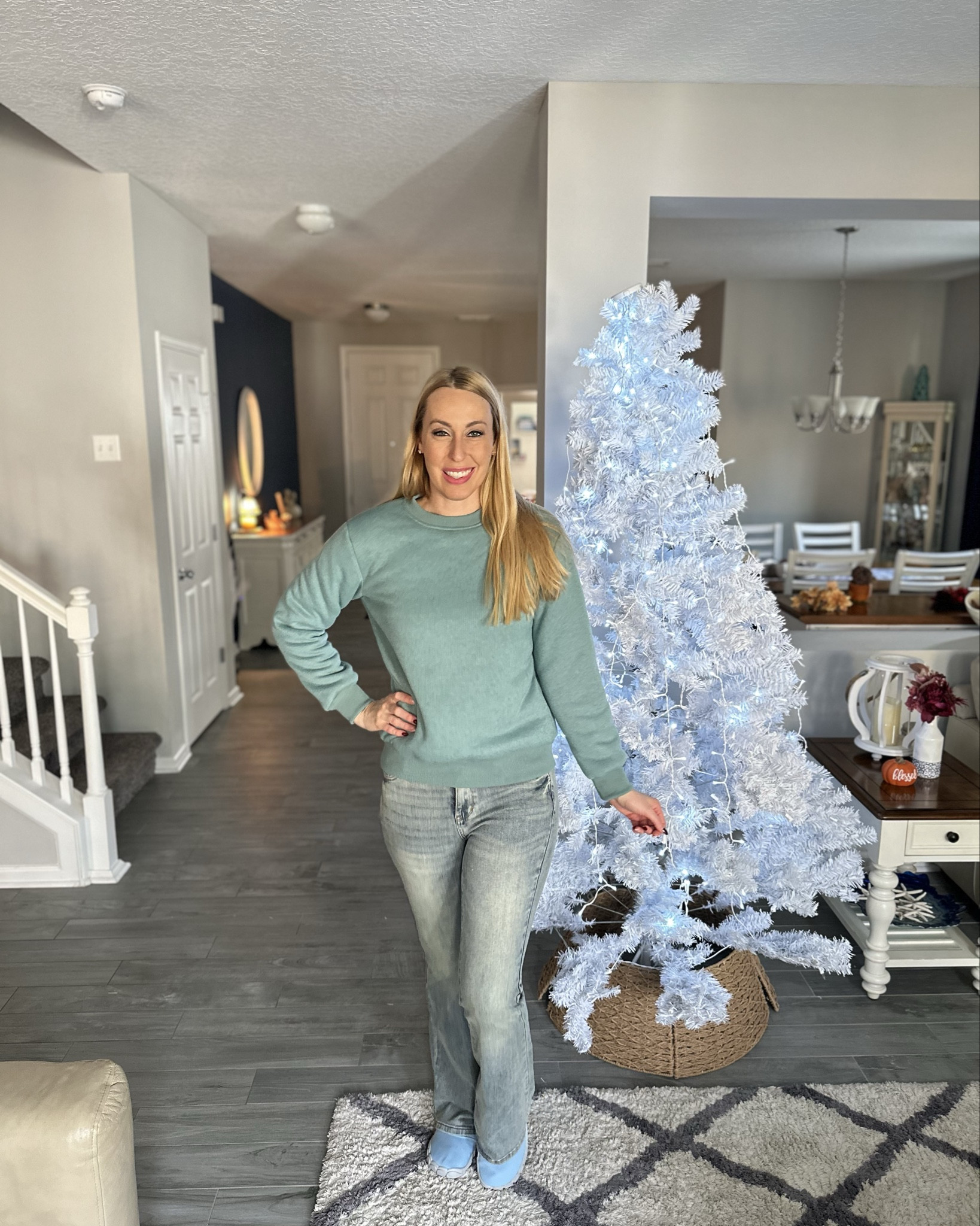 Fleece filled sweatshirt
🩵 the inside is completely covered in super warm fleece and I love it 
🩵 fits true to size, wearing size small

#LTKFindsUnder50 #LTKStyleTip #LTKFindsUnder100