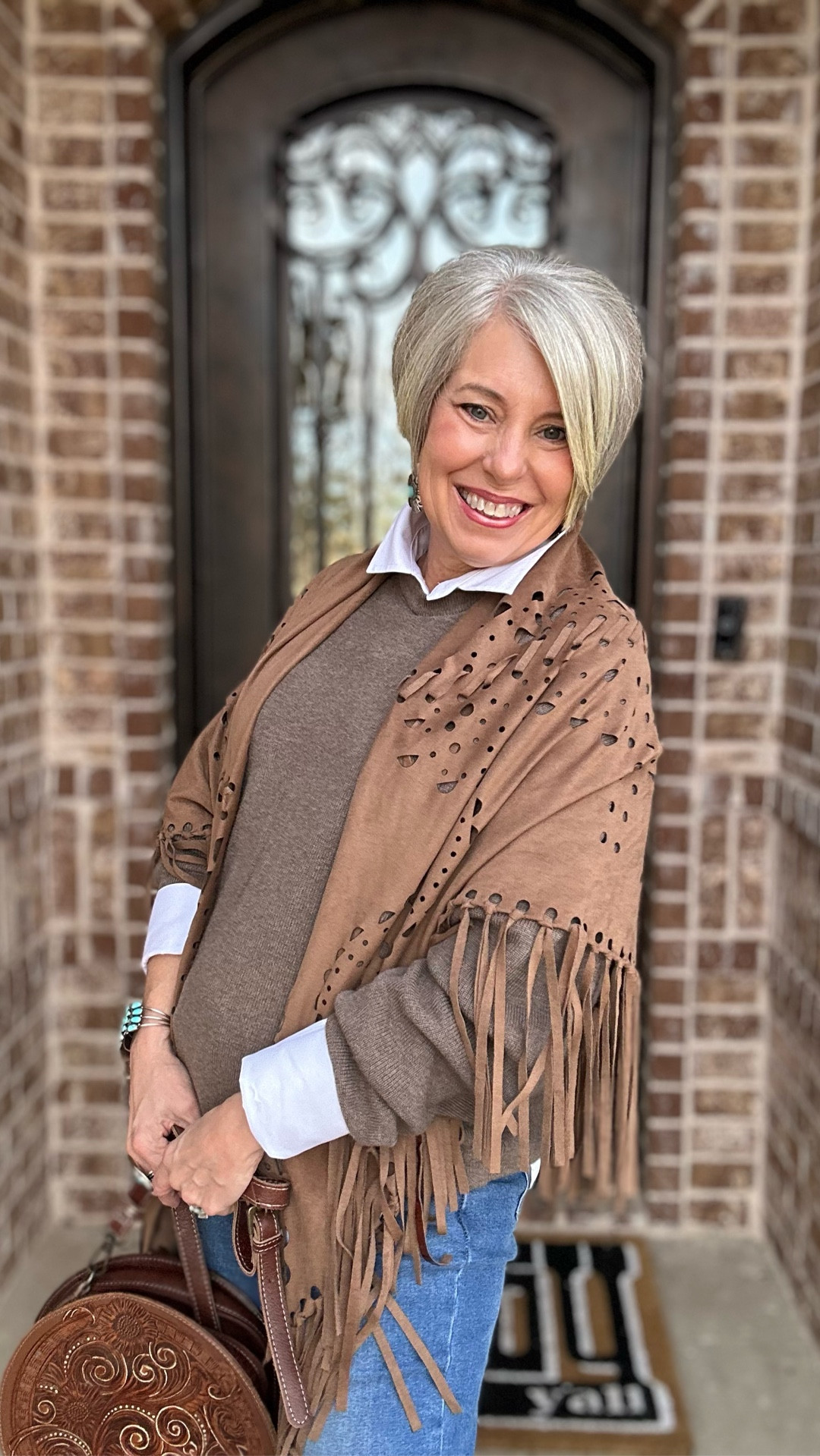 This is the Texas Trio in real life. 

Basic clothing and a trio of accessories working together so you’re styling an outfit not overthinking it. 

Try this with staples from your own closet and tell me how it goes, or save for tomorrow’s outfit. 

#westernfashion #fashionover50 #westernwear #ootd #styletips