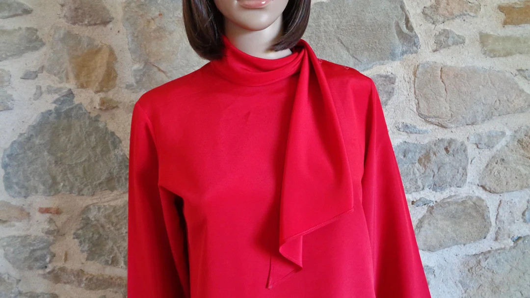 80s Red Blouse With Scarf Style Neck, Silky Secretary's Shirt, Size FR38, UK10, US6 - Etsy Nether... | Etsy (US)