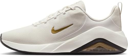 Nike Women's Bella 7 Sneaker | Amazon (US)