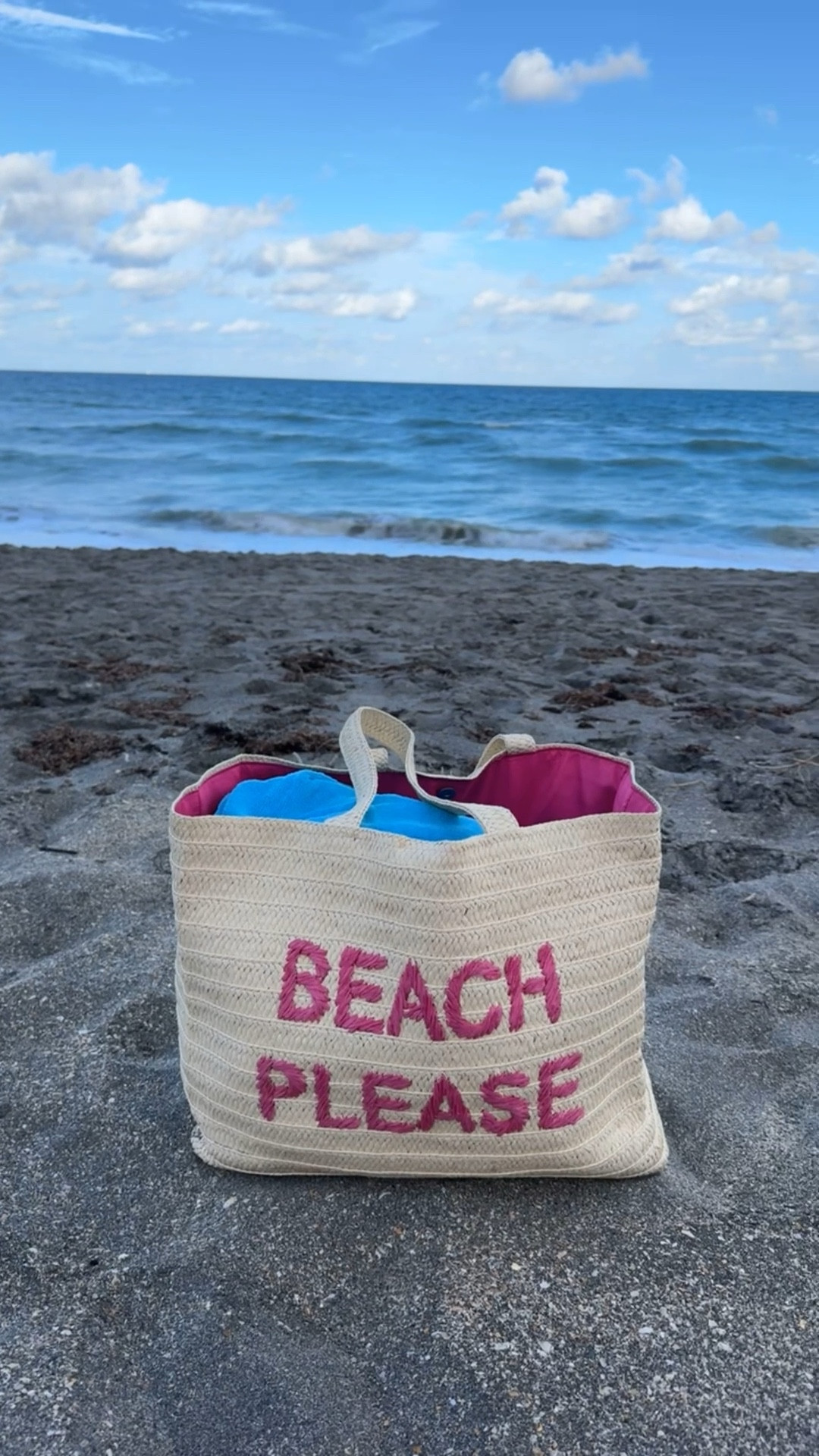 Beach bag 

#LTKdayinmylife #LTKTravel #LTKFindsUnder50