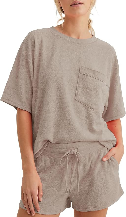 Jenkoon Womens 2 Piece Sets Summer Lounge Sets Crew Neck Short Sleeve Shirt and Drawstring Shorts | Amazon (US)