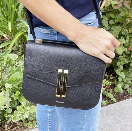 Loving this classic shoulder bag under $500 for fall 😍🙌💕

#LTKstyletip #LTKitbag #LTKSeasonal