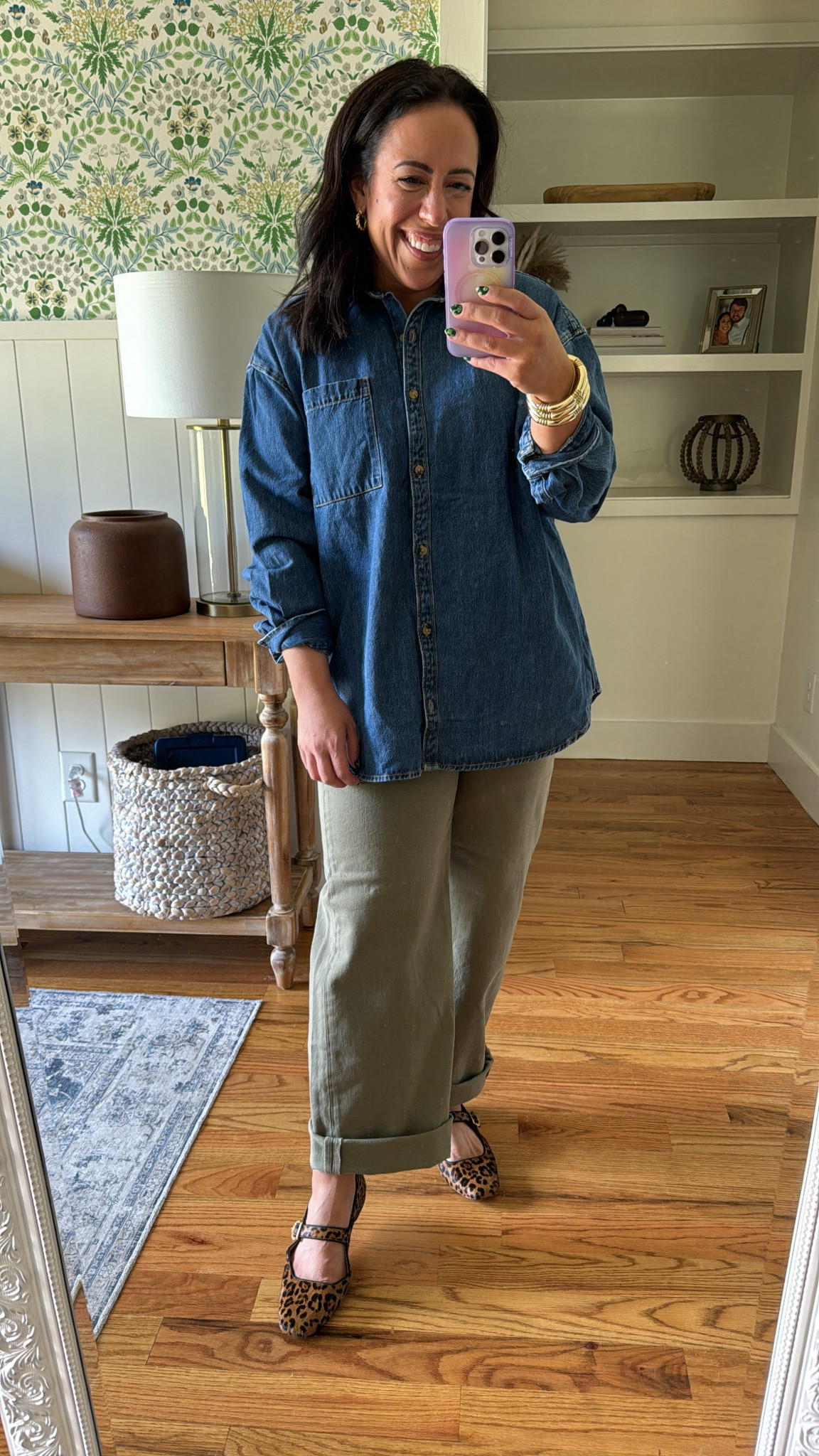 Midsize capsule wardrobe outfit 🤍


Teacher outfit, Workwear outfit, office outfit, Amazon skirt, Amazon fashion, Linen pants, old navy, closet staples, button front cardigan, satin skirt, baggy jeans, olive denim, white button up, denim jacket, sweater top

#LTKWorkwear #LTKStyleTip #LTKBacktoSchool