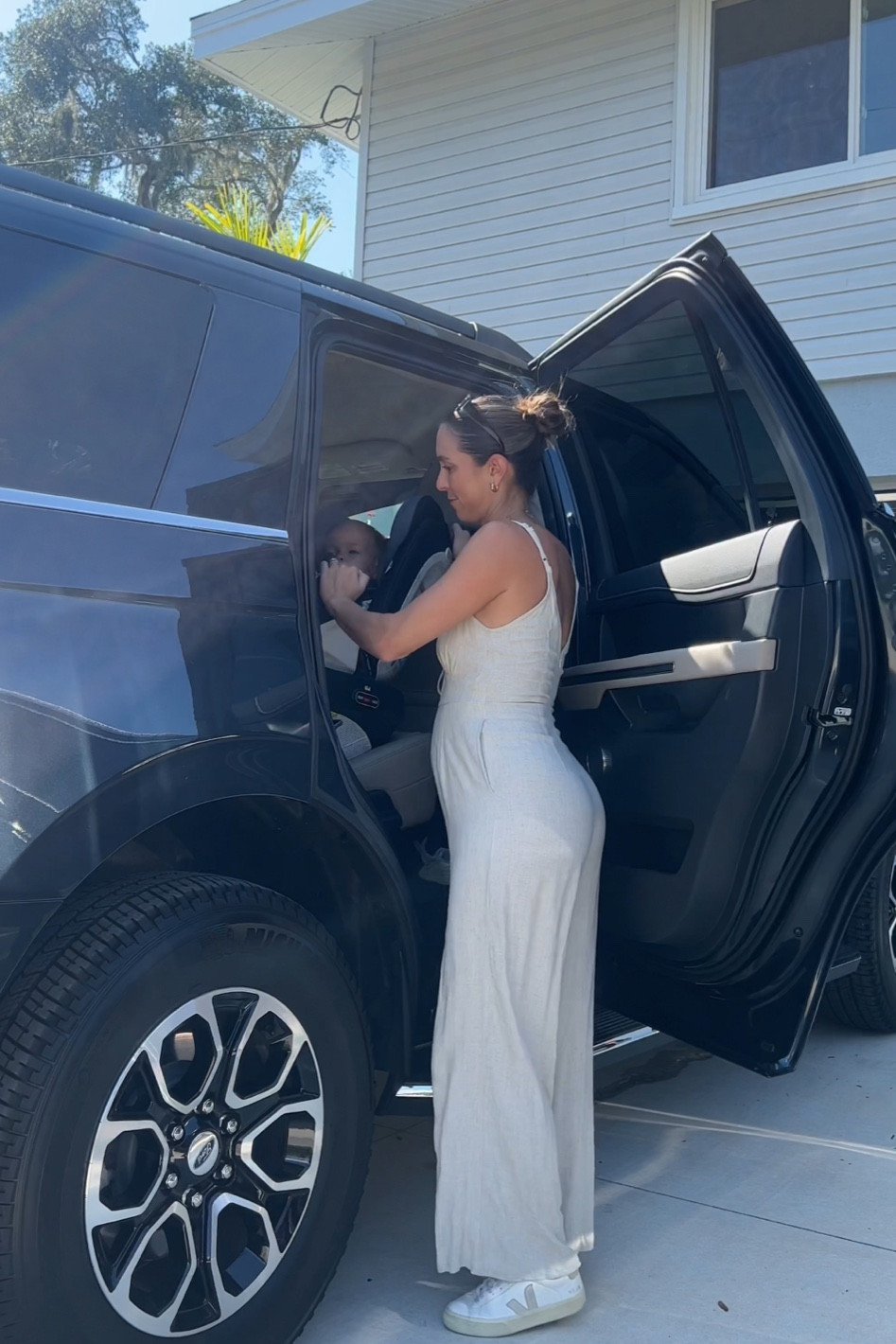 My pregnant uniform is a jumpsuit 🫡 wearing a size S in this - it’s pretty free flowing & SO comfy. Linking similar from the same brand 

#LTKbump #LTKfindsunder100