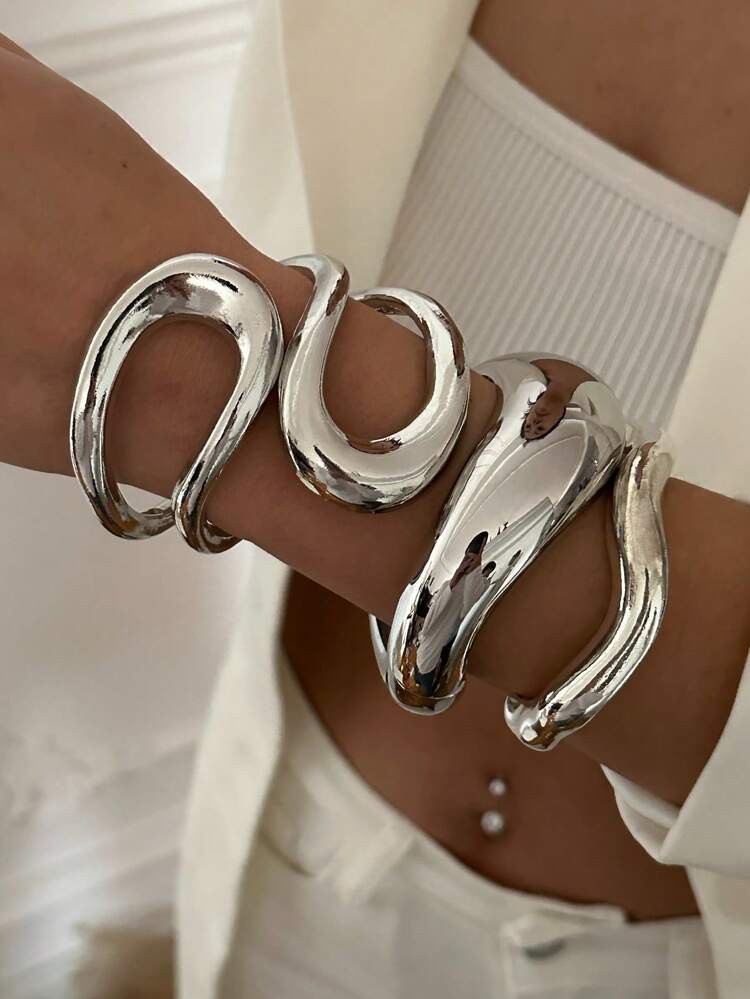 Asymmetrical  Water Drop Cuff | SHEIN
