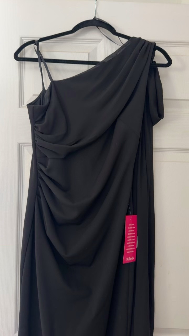 Again, love this brand! The dresses are comfortable and so flattering!

#LTKWedding #LTKMidsize #LTKOver40