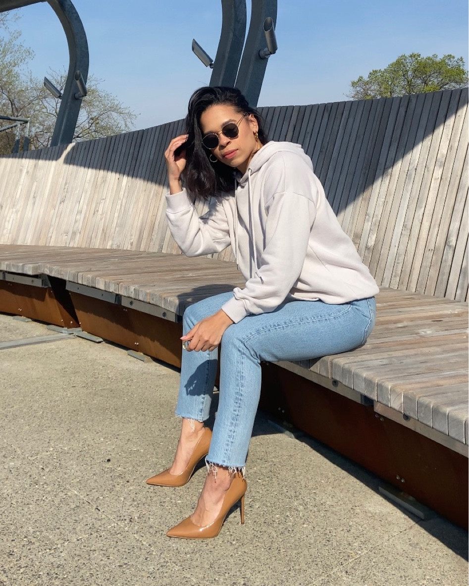 Hoodie and heels—This may seem like an odd combo but in the right context I'm all for it! This is one of my favorite in between seasons outfit. Cozy with a bit of sexy. 

#LTKSeasonal #LTKfit #LTKstyletip