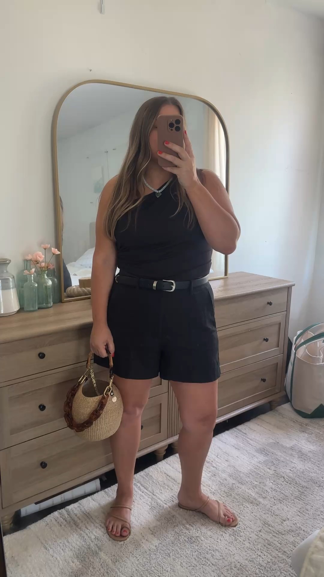 Clare v & black linen shorts ootd

Clare v g
Raffia bag
Summer outfit
Black shorts
Linen shorts
Trouser short

#LTKParties #LTKSummerEdit #LTKSeasonal