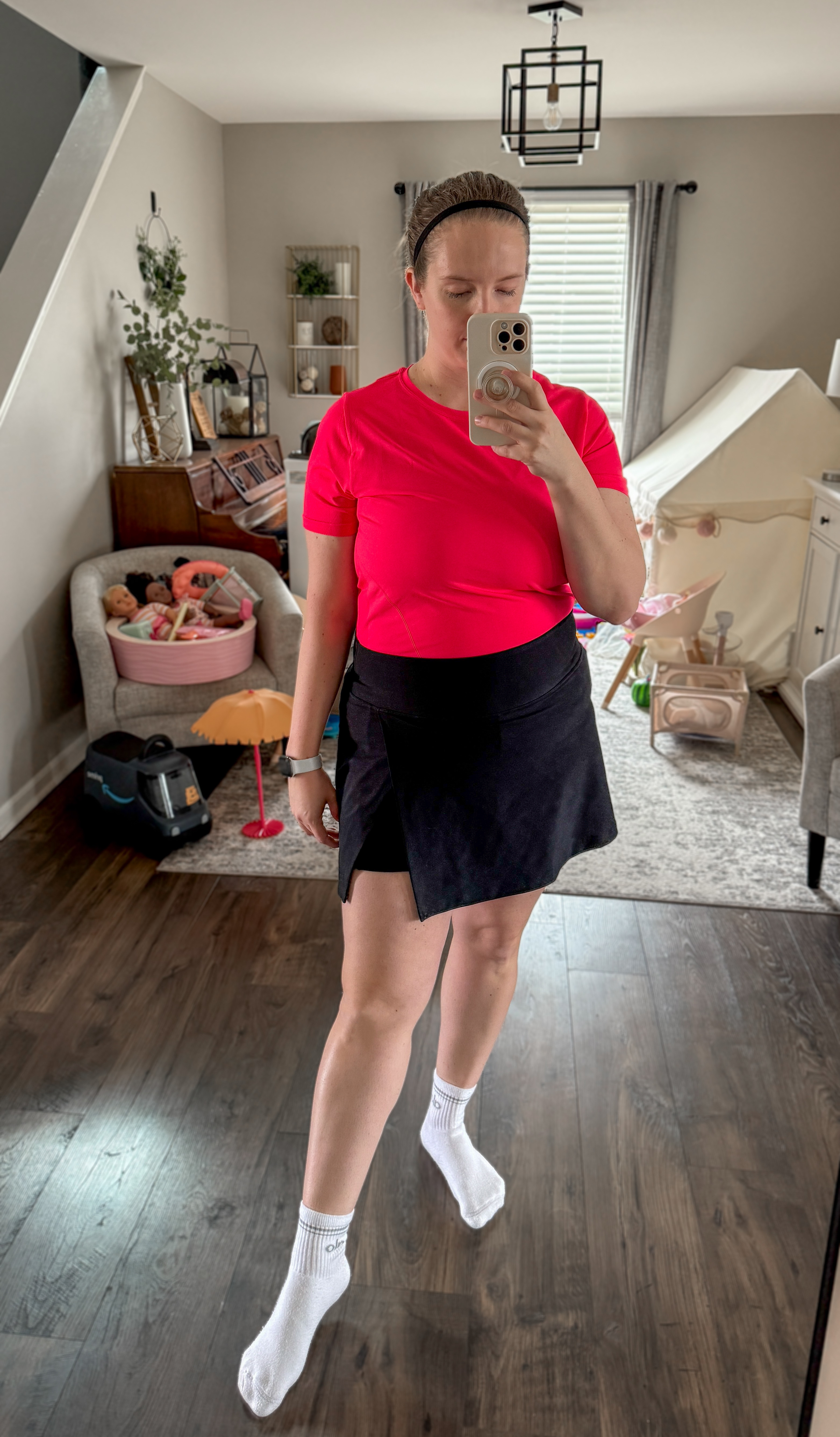 Photo vs. IRL: this top is SO much more electric in person. It’s gorgeous but looks so dull and flat in the product photo. Absolutely worth the spend for this beautiful color!

#LTKFindsUnder50 #LTKMidsize #LTKActive