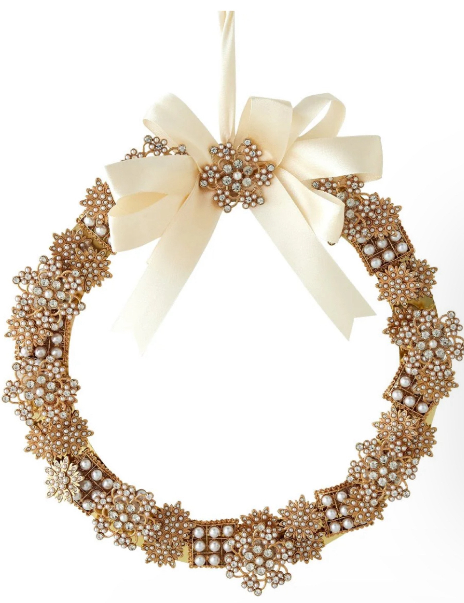 Stunning Christmas wreath under $100! It also comes in an ornament size too. Love!

Christmas decor, Christmas ornaments, brooch wreaths, bottle brush trees, glass trees, gold decor, gold ornaments, glam Christmas 

#LTKHome #LTKFindsUnder100 #LTKSeasonal