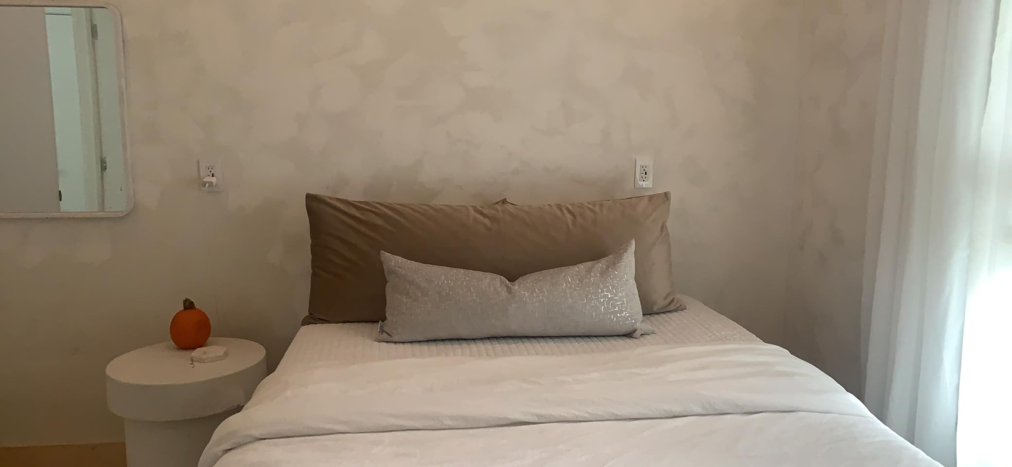 StangH Luxury Bed Body Pillowcase, Gold Brown polyester Retro Decor for Living Room Couch Sofa, L... | Amazon (US)