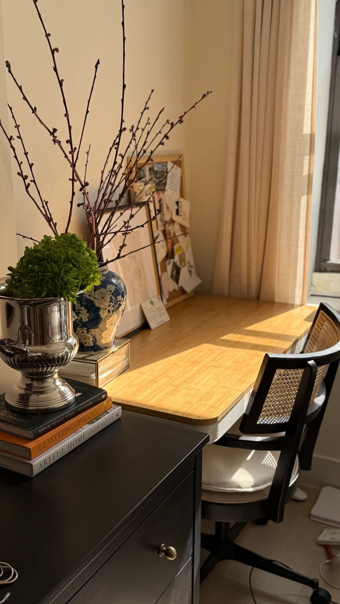 NYC Apartment Desk 

#LTKHome