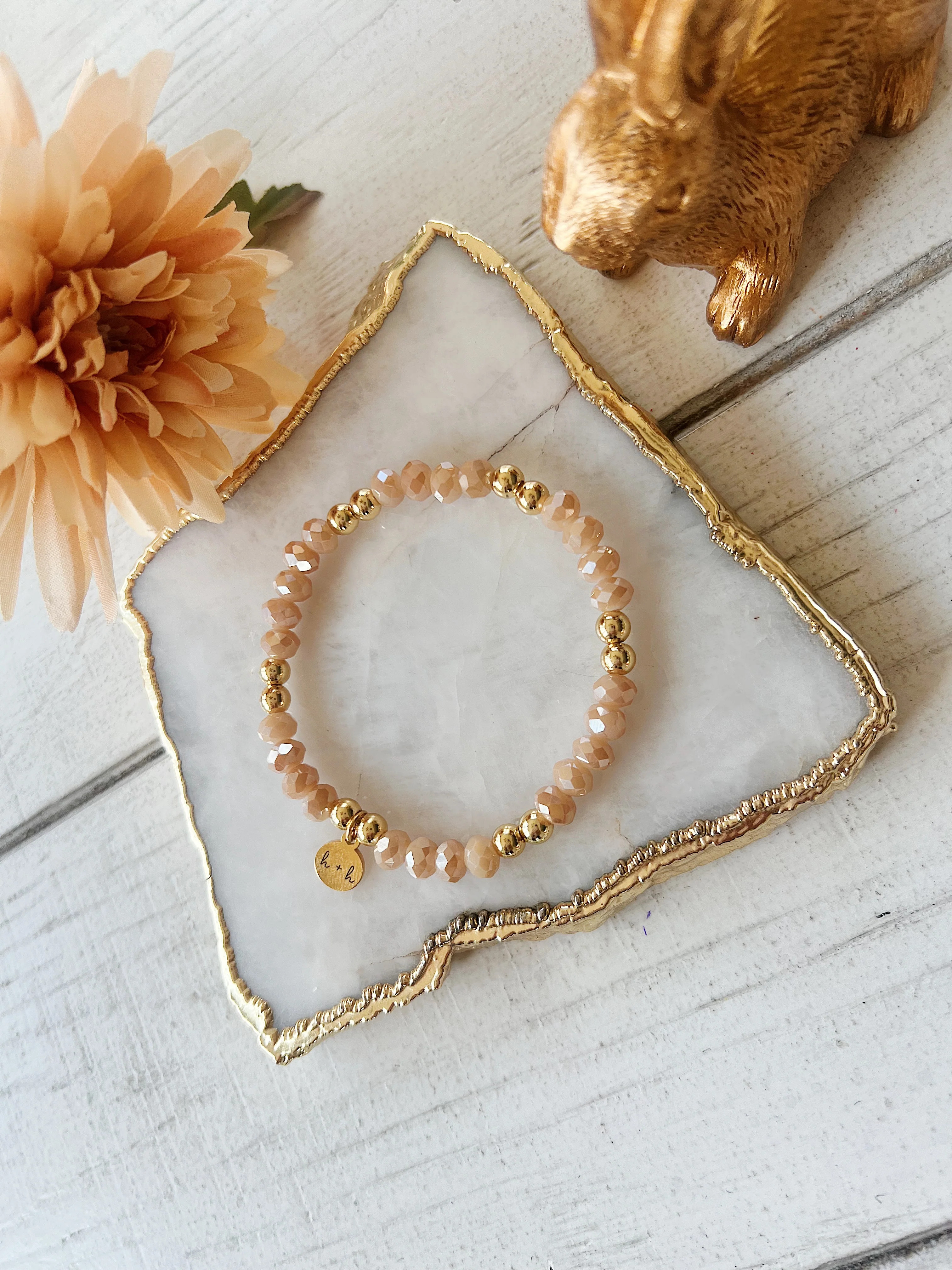 Dainty Champagne | Hayes + Hudson