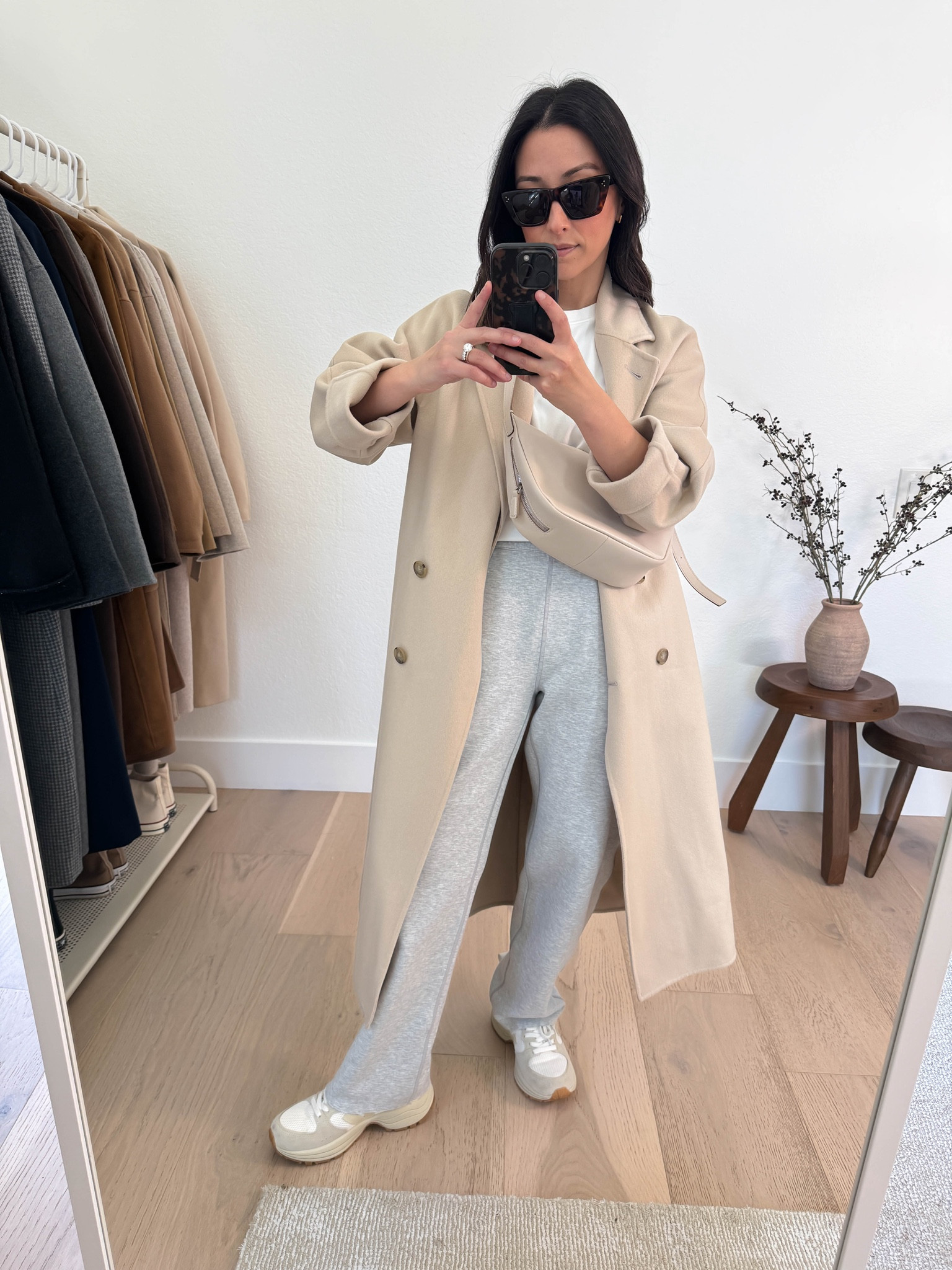 Aritzia the slouch coat - this color is thicker and more oversized than the taupe color. Could size down. 

Aritzia The Slouch™ Double-faced Coat in macaroon beige
Size: XS
Aritzia tee medium
Aritzia sweats, xs cut hems
Veja sneakers 37, run really small
Madewell sling bag (old)
Celine sunglasses

#LTKHoliday #LTKCyberWeek #LTKPetite