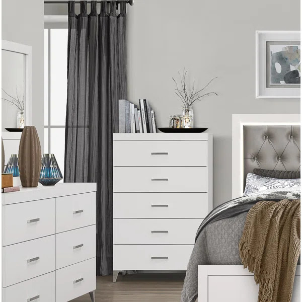 Saronville 5 Drawer 31.5'' W Chest | Wayfair North America