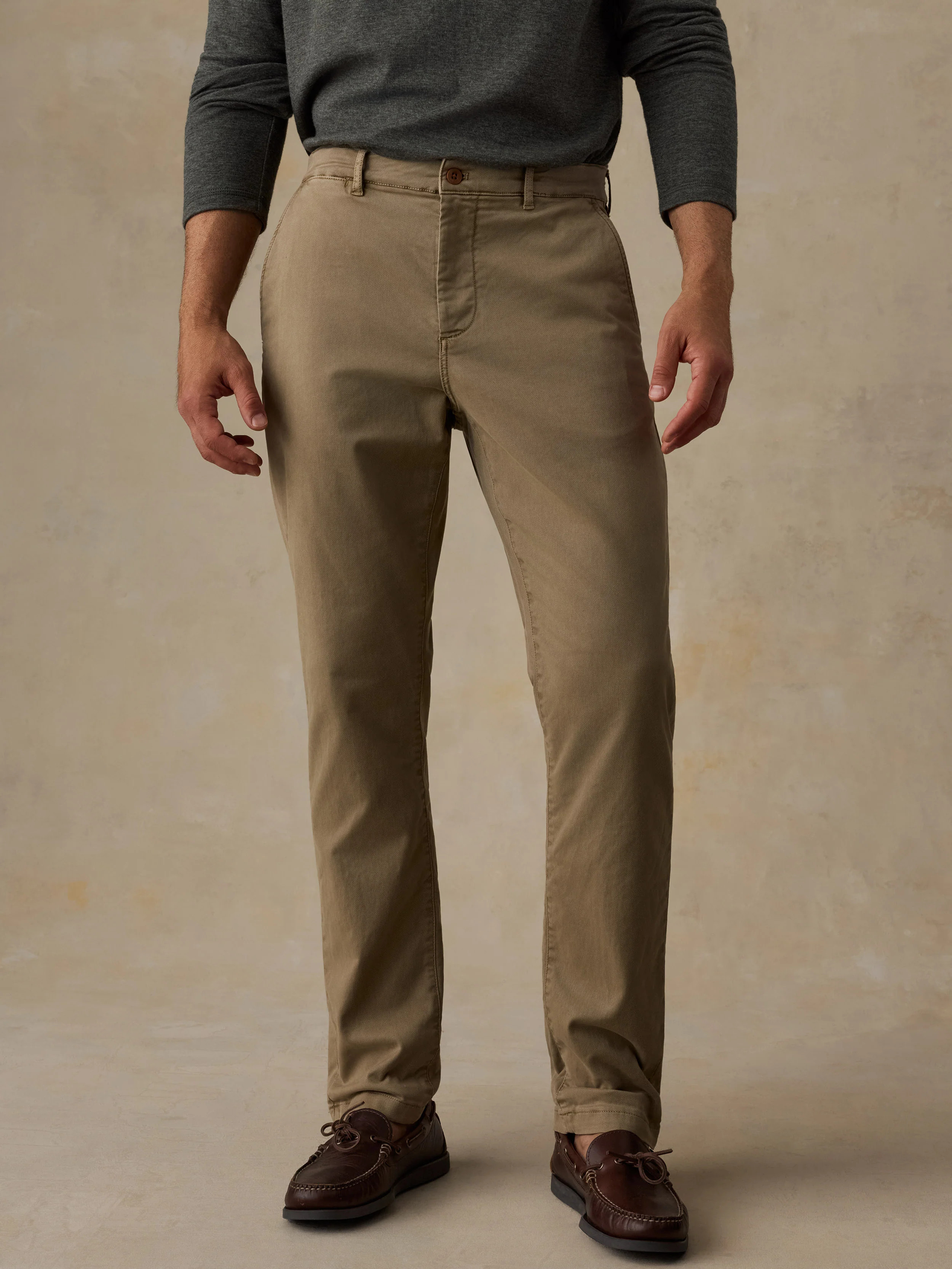 Coastline Chino - Stone | Faherty