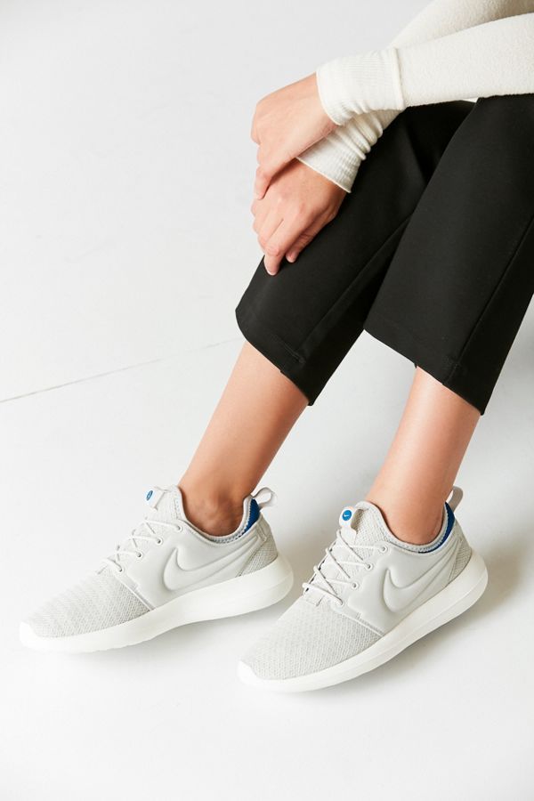 Nike Roshe Two Sneaker | Urban Outfitters (US and RoW)