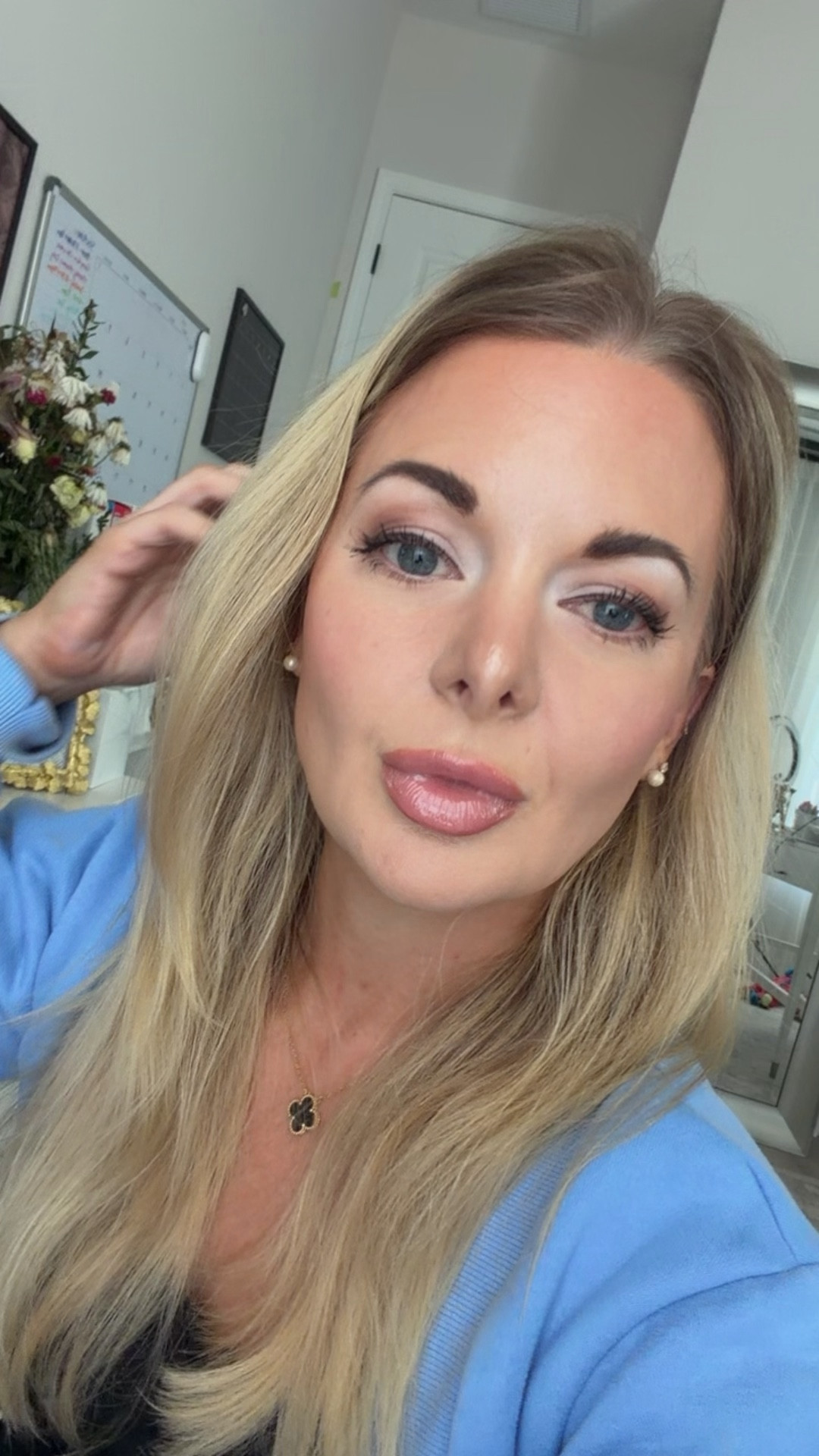 Simple makeup everyday wear ✨



#LTKgrwm #LTKmomlife #LTKmorningroutine