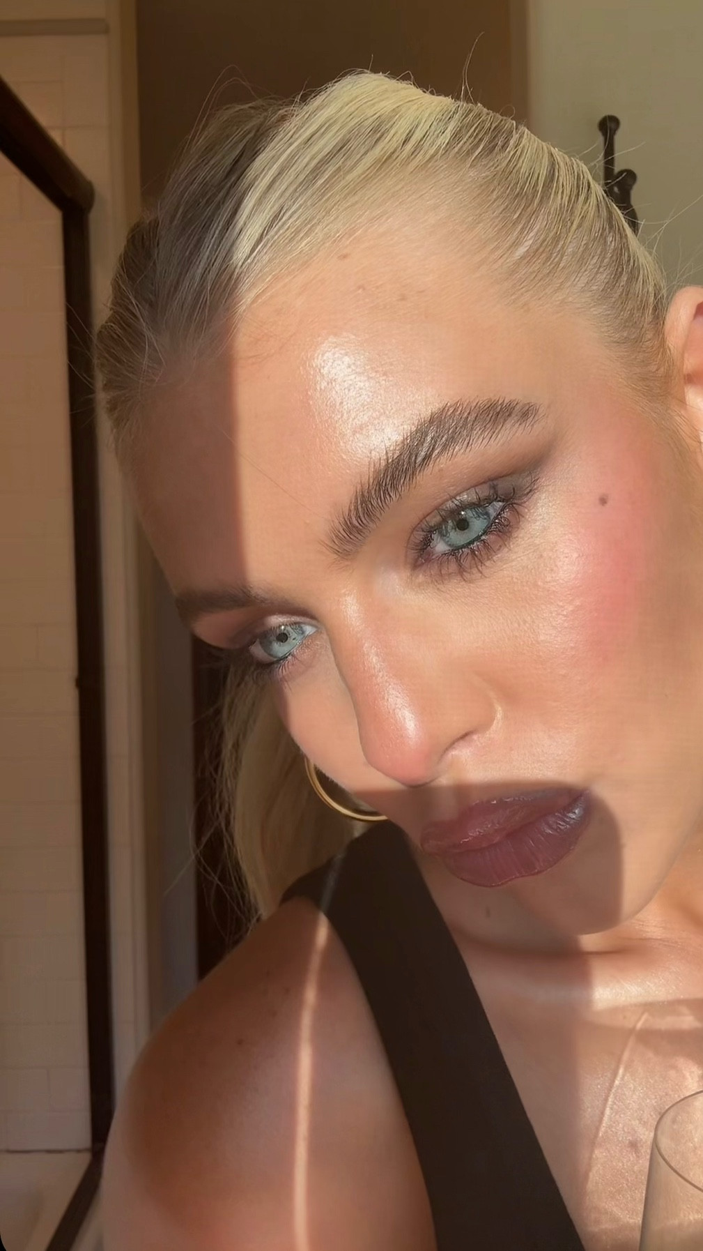 Recreated my baddie friends makeup look🖤 she killed it per usual🙌🏼

#LTKU #LTKBeauty #LTKStyleTip