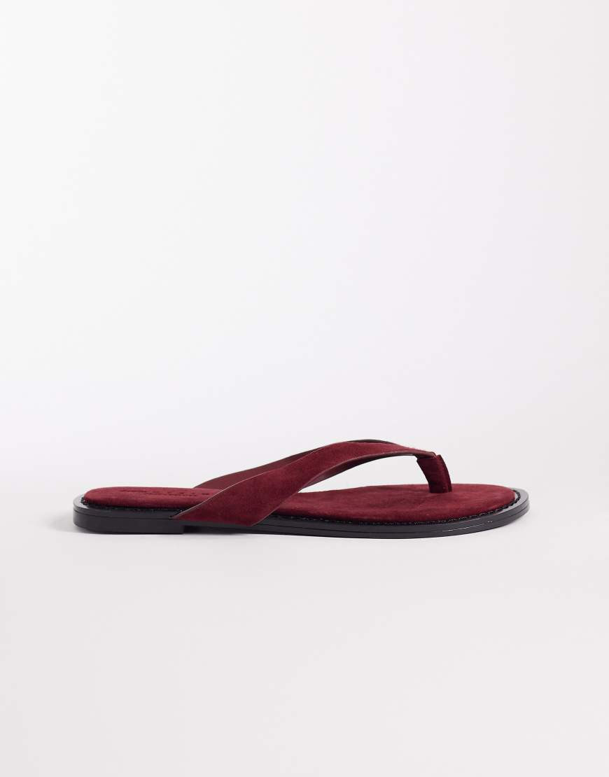 ASOS DESIGN Fenna premium real suede flip flops in burgundy-Red | ASOS (Global)