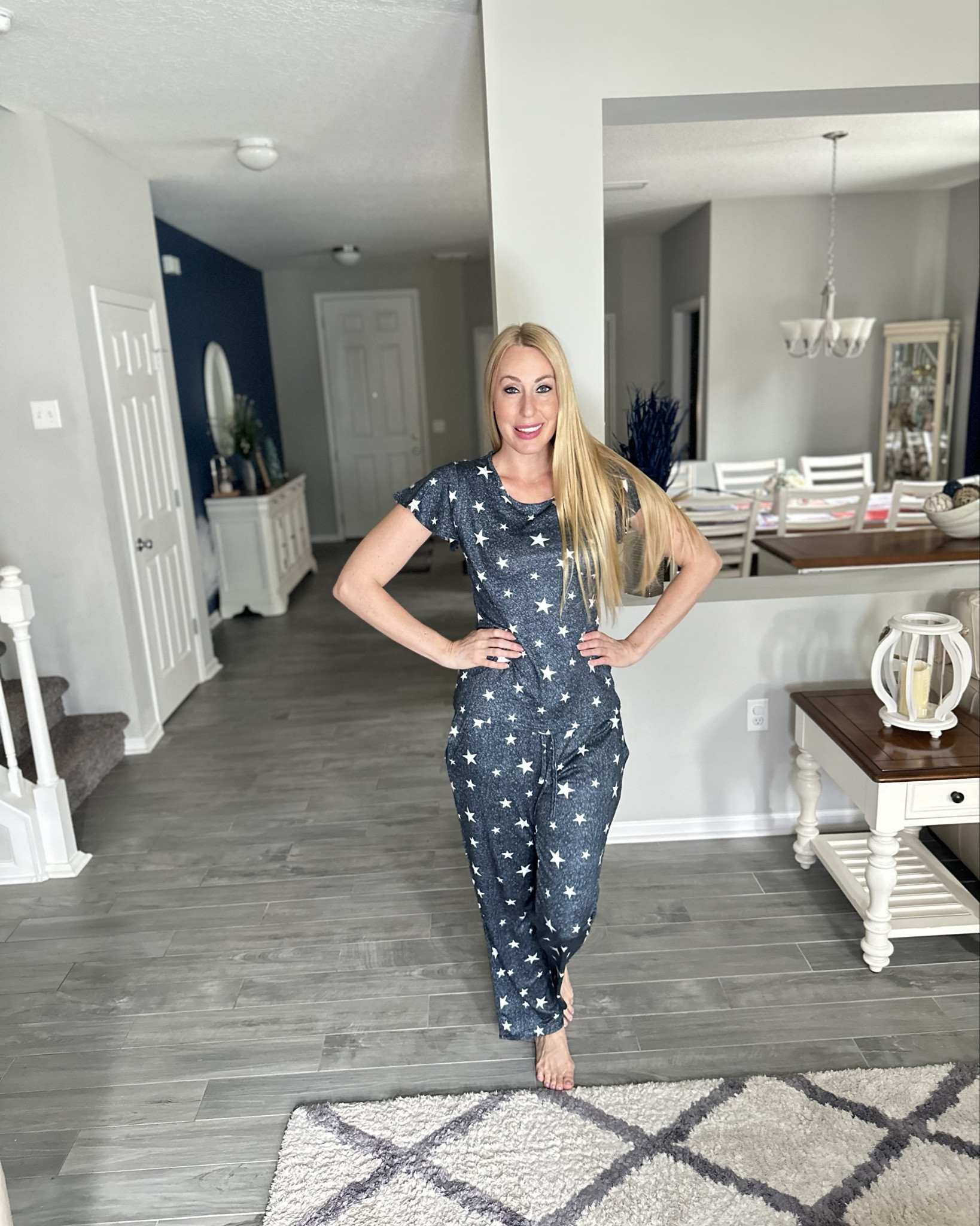 Midnight sky lounge set
💙 super soft and stretchy 
🖤 wearing size small and fits true to size 
🖤 women’s fashion, lounge set, stars, pant set, comfy 

#LTKStyleTip #LTKFindsUnder50