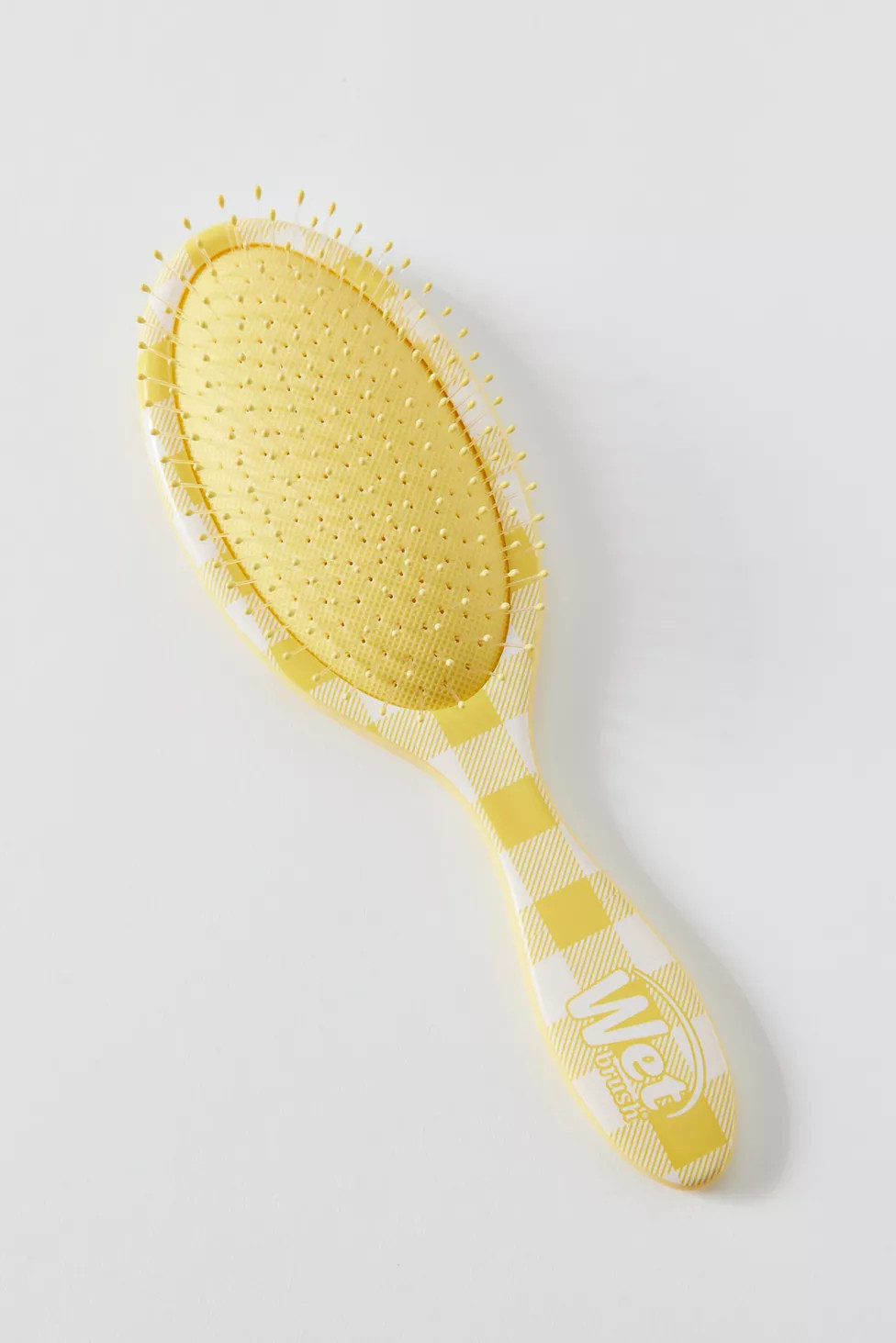 Wet Brush Original Detangler Brush | Urban Outfitters (US and RoW)