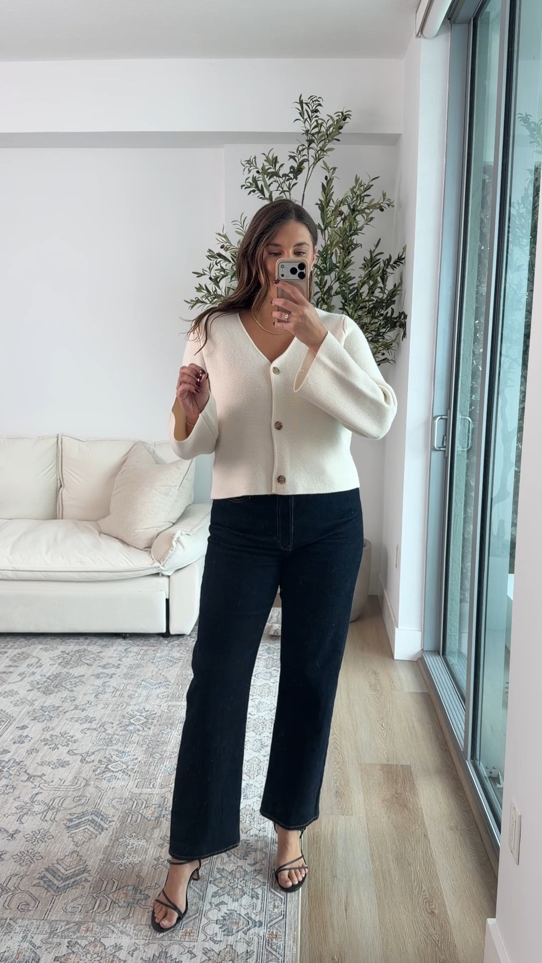 Quince new sweater arrival. 100% thick cashmere is so luxe perfect for office days or casual weekends 


Quince / quince review 
/ quince sweater / tall girl fashion 

#LTKootd #LTKMidsize #LTKTall