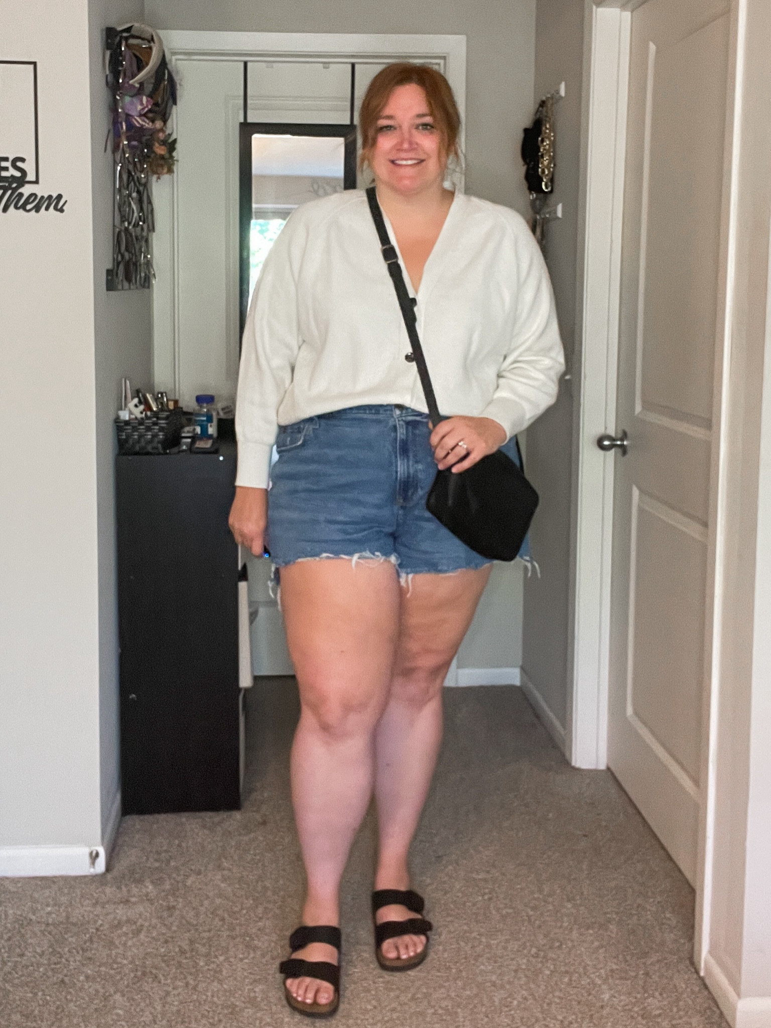 Summer to fall transition outfit. Plus size friendly!

This Universal Standard sweater is one I’ve had since last winter and it’s still so soft and surprisingly stain free 😂 - it is an investment piece but you can use code INFS-AMBTARA to save. 

Wearing the M in the sweater as a US 16/18 top.