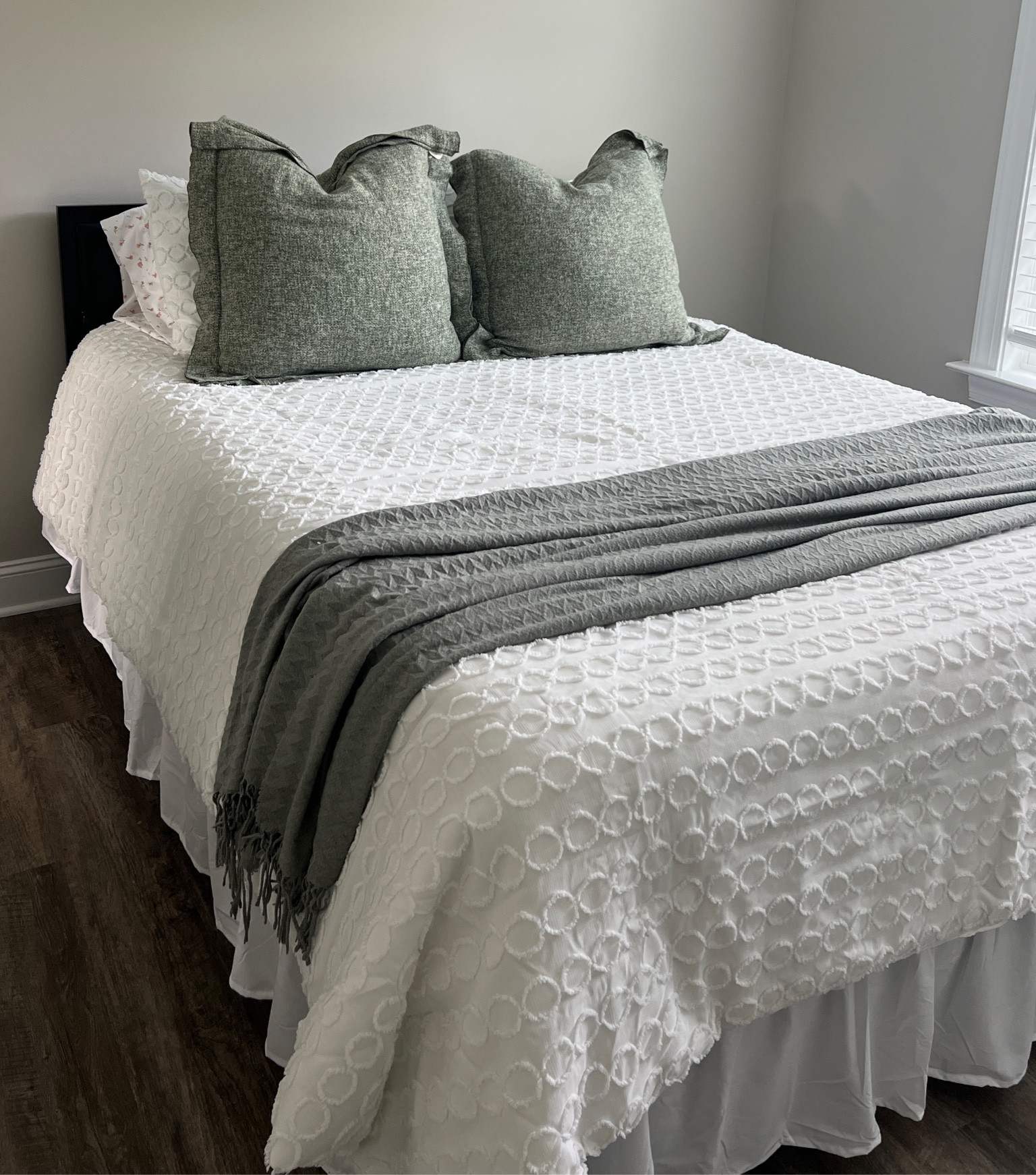 Obsessed with the guest bedroom so far 🤩 

#LTKhome