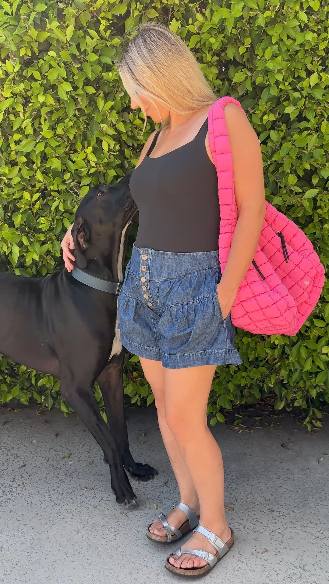 He’s always trying to steal the show! 


#LTKItBag #LTKStyleTip #LTKShoeCrush