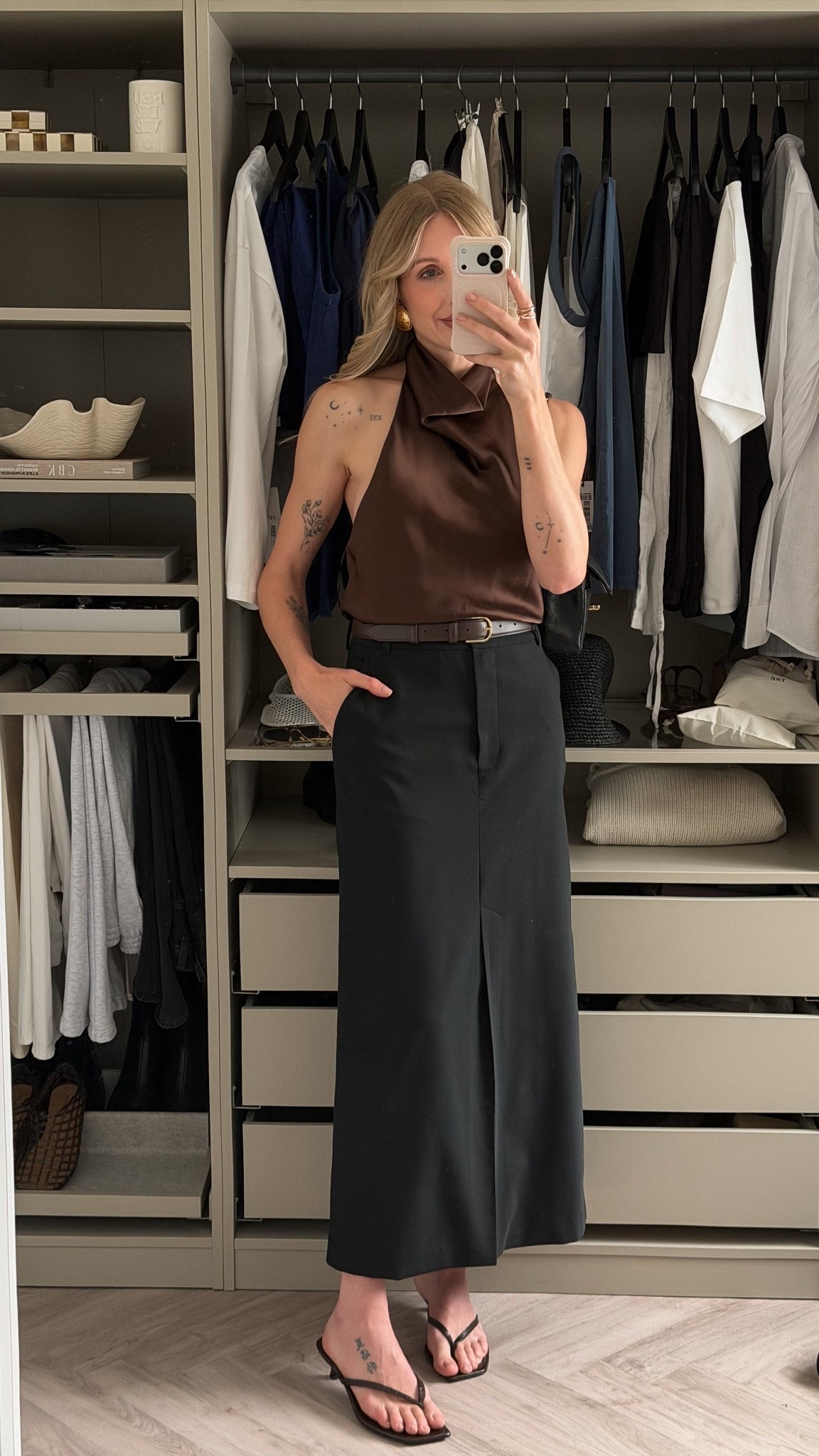 Wedding guest outfit if you don’t like wearing wedding guest dresses 🤎

Halterneck satin top Zara
With a column skirt

#LTKsummer #LTKwedding #LTKdatenight