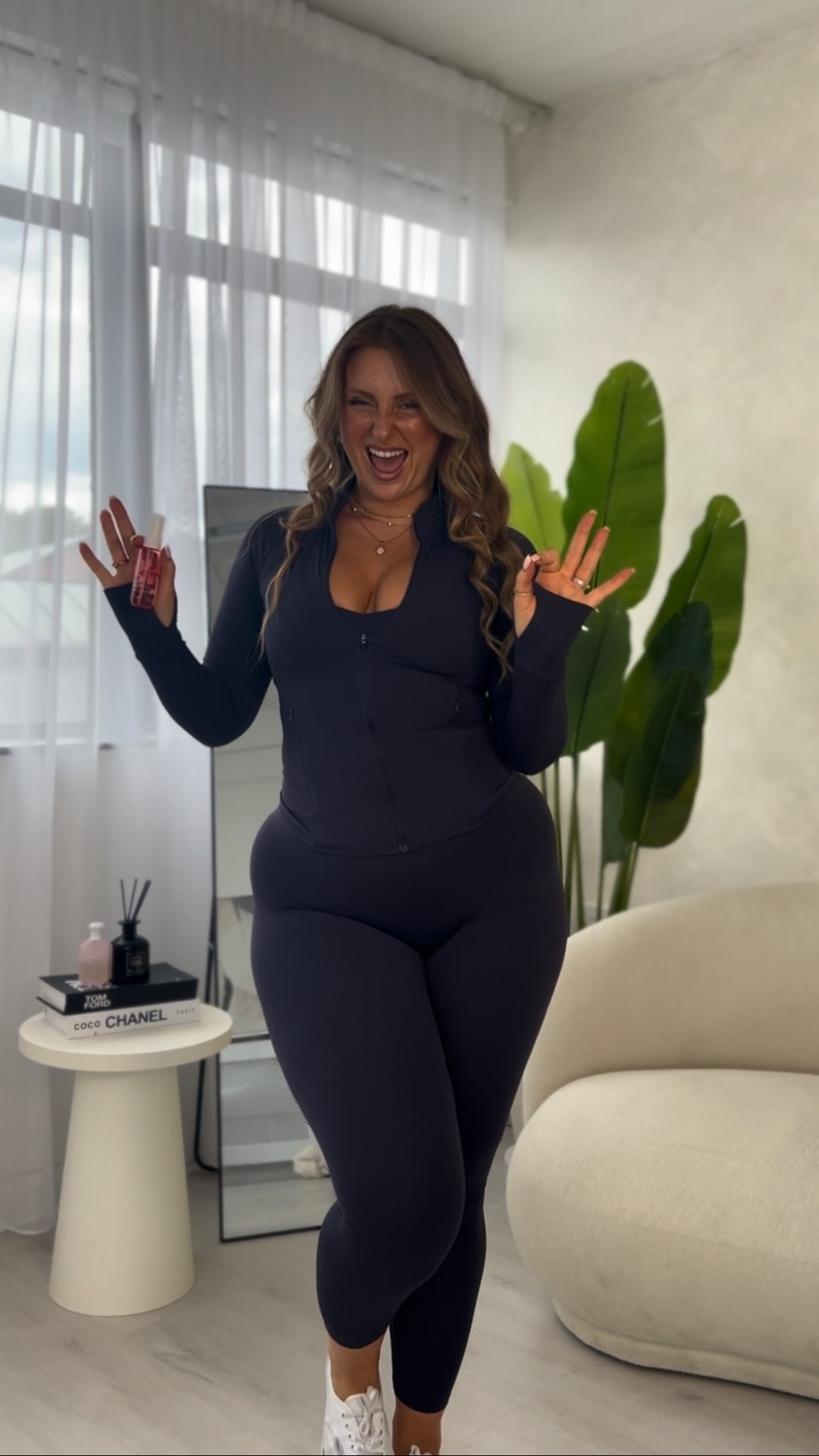 The most buttery soft, bloat friendly gym set I’m wearing all the time atm!! It’s supportive but definitely thin enough to not make me overheat!! Sweaty and bloated girl approved!! 🥵✅‼️ wearing size M in everything

#LTKcurves #LTKmidsize #LTKfitness