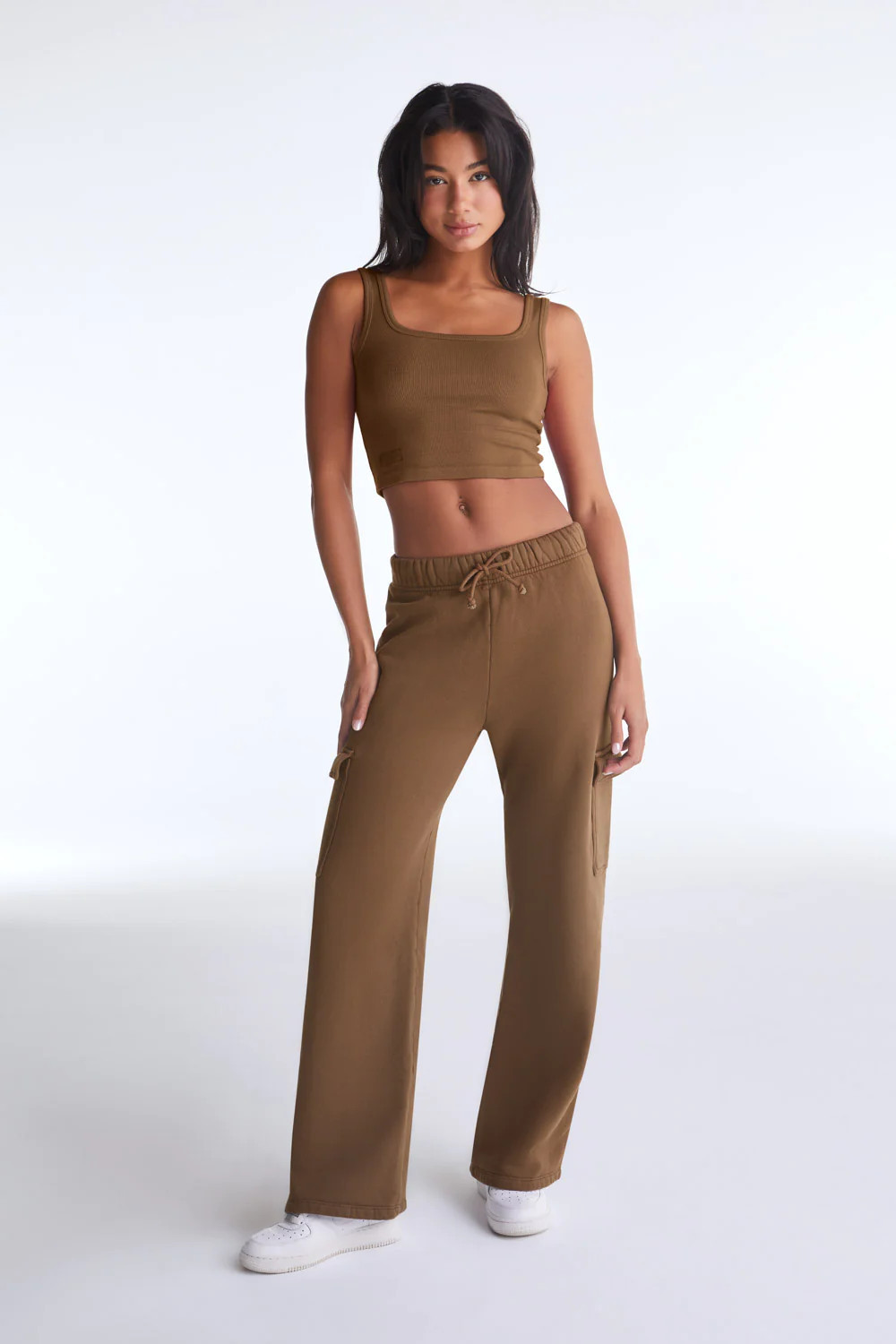 REMIX CARGO SWEATPANT 
                            cookie | SET Active