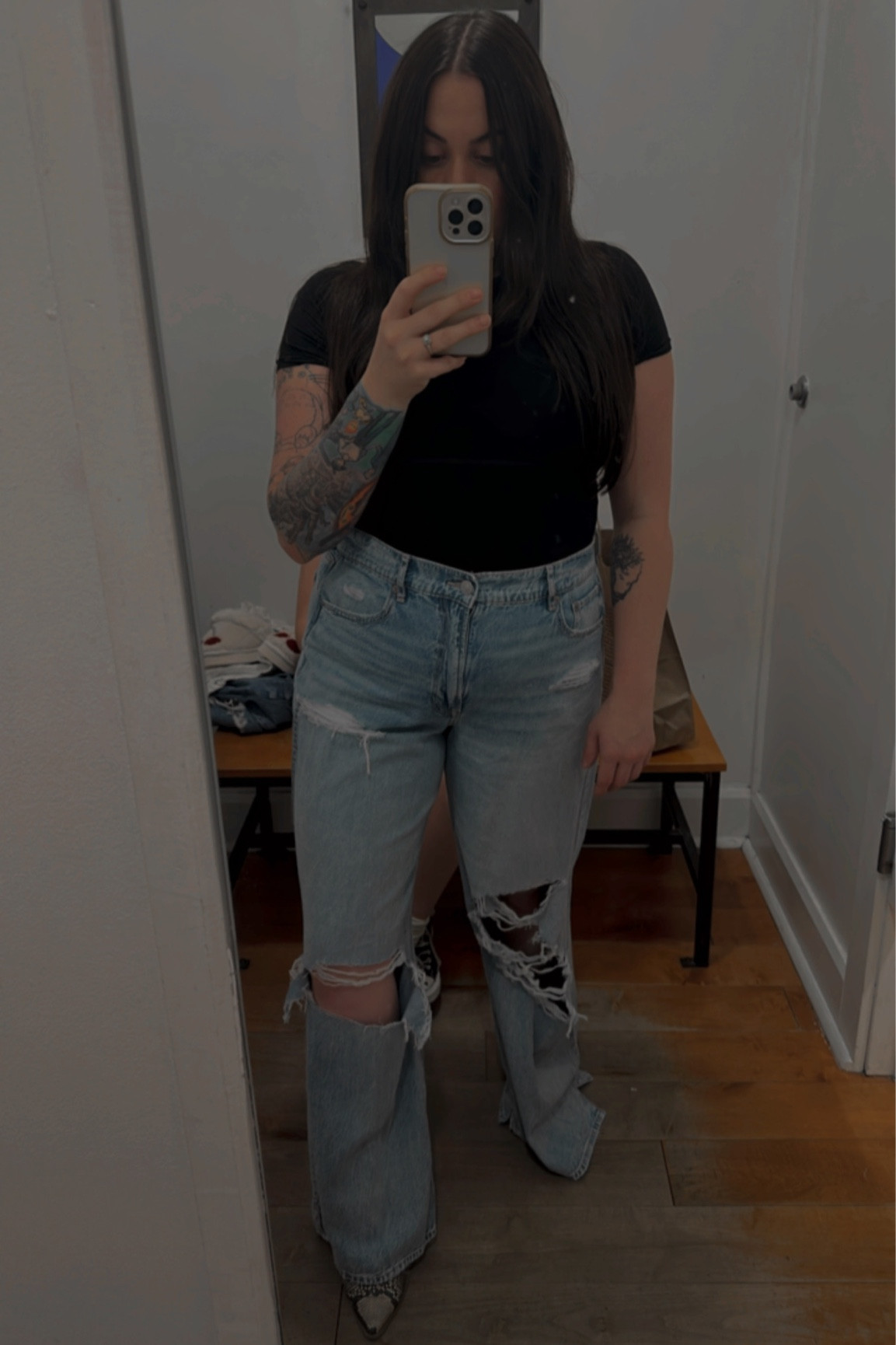 Obsessed with these distressed baggy jeans. They’re on sale for $35!

#LTKmidsize #LTKfindsunder50 #LTKsalealert
