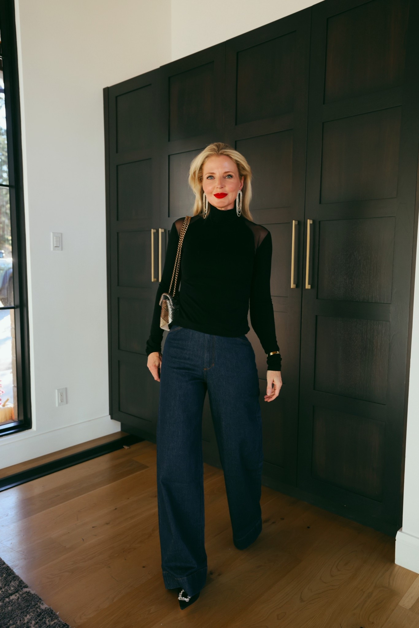  I have had this turtleneck for over a year now. It’s  perfect for almost any occasion and even with the sexy sheer shoulder panels, you can still wear a regular halter bra. It’s lightweight too so you can easily layer over it. TTS. 

#LTKFindsUnder100 #LTKHoliday