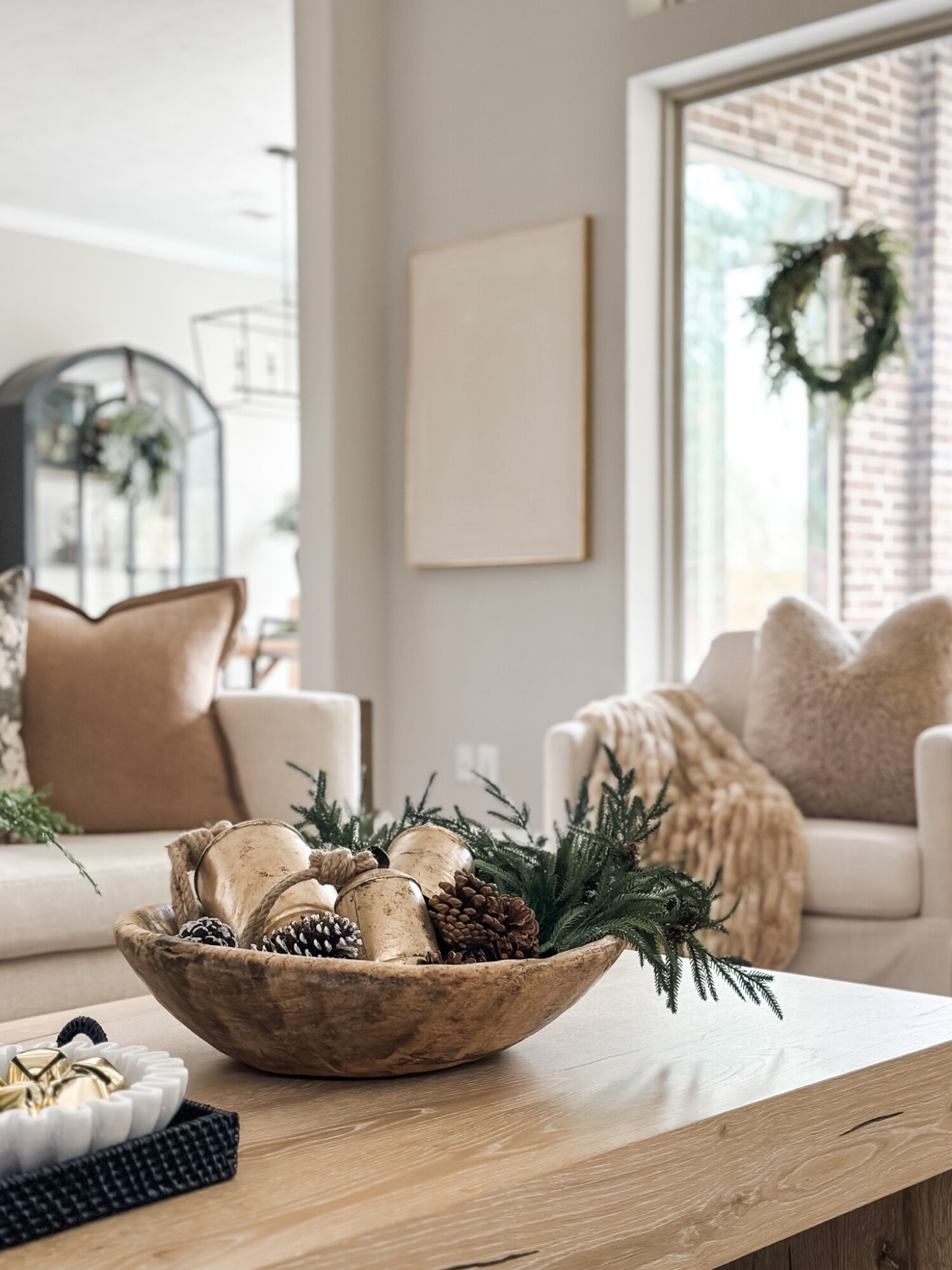 holiday coffee table styling

Christmas home decor  holiday home  holiday home decor  Christmas decor  holiday decor  holiday living room  seasonal living room  home decor inspo  Christmas living room decor inspo  faux greenery  pine cones  bells  Beigewhitegray#LTKHome #LTKHoliday

#LTKSeasonal