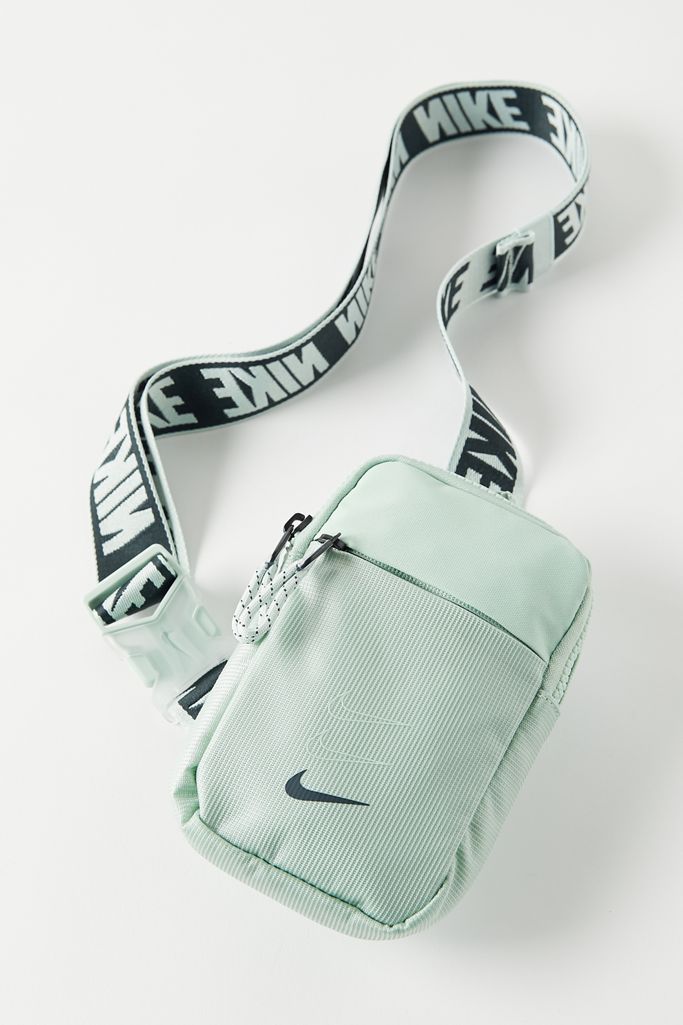 Nike Sportswear Essentials Hip Pack | Urban Outfitters (US and RoW)