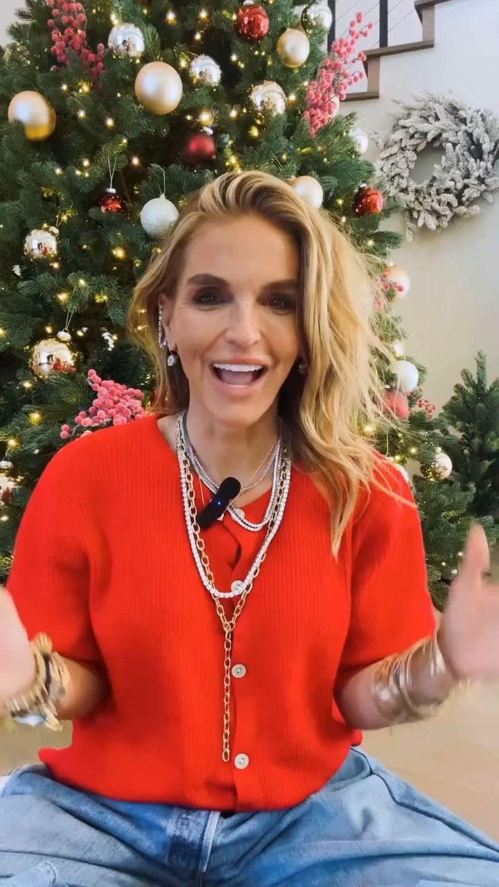 Holiday gifting day 8!

#LTKHoliday #LTKFindsUnder50 #LTKGiftGuide