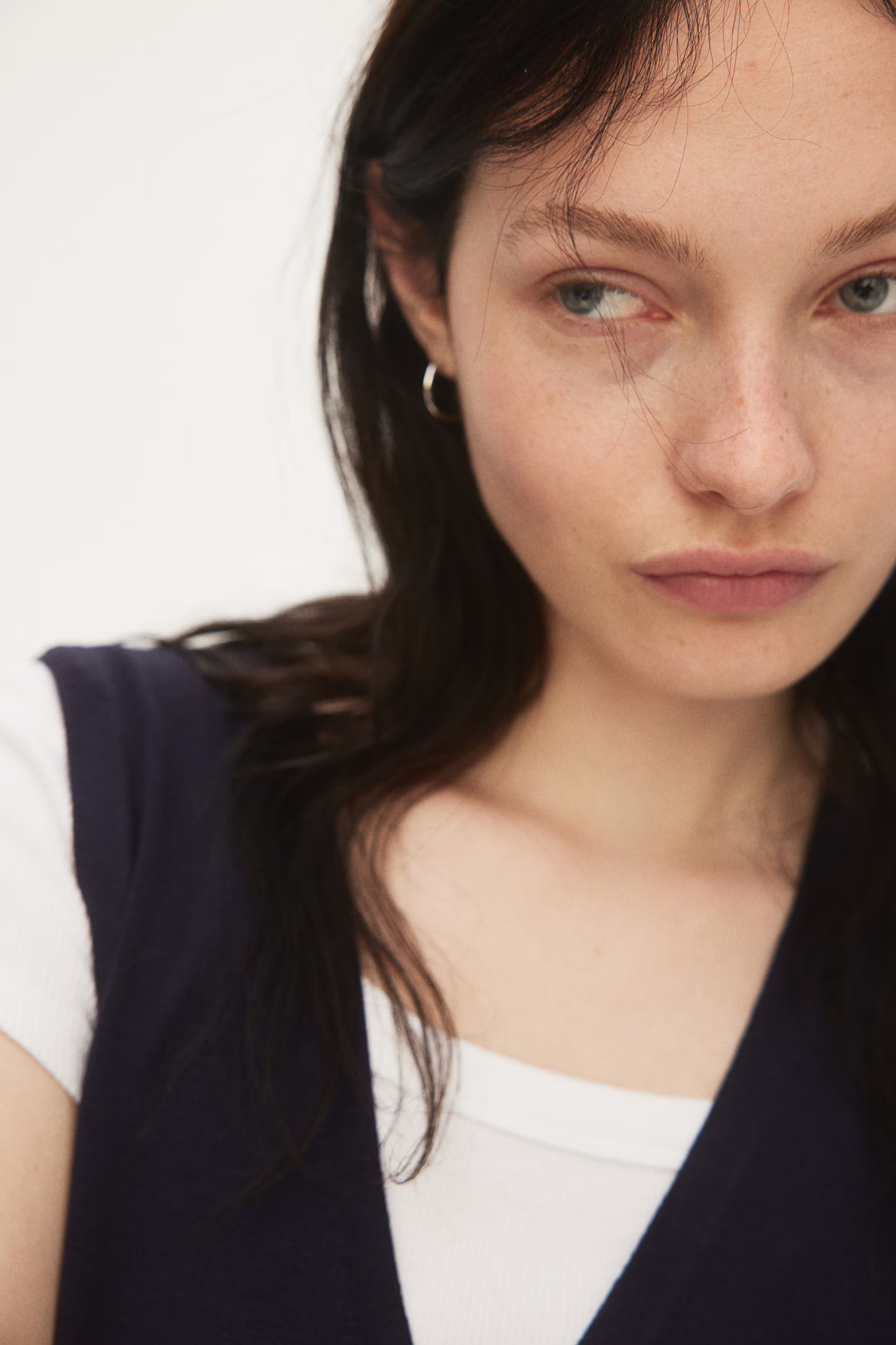 Button-front Sweater Vest - V-neck - Sleeveless - Navy blue - Ladies | H&M US | H&M (US + CA)