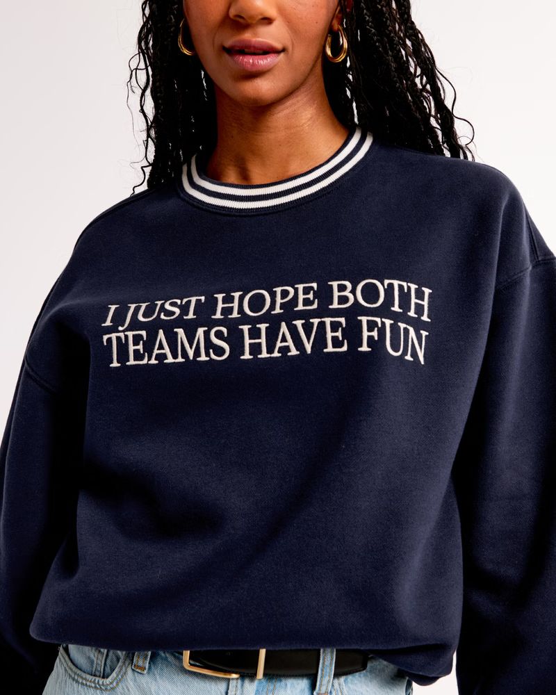 Sporty Graphic Vintage Sunday Crew | Abercrombie Fall Outfits 2024 | Abercrombie & Fitch (US)