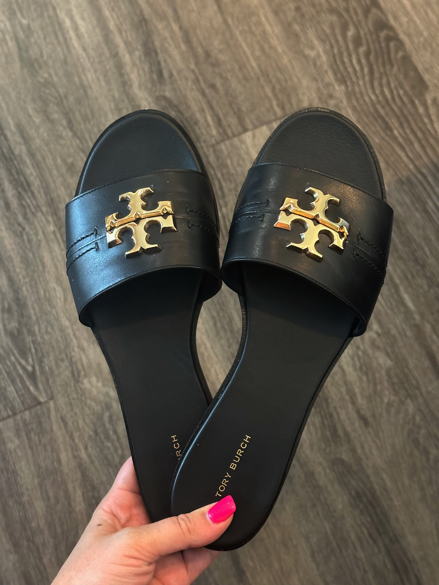 My current favorite slides! So comfy 

#LTKStyleTip #LTKShoeCrush #LTKWorkwear